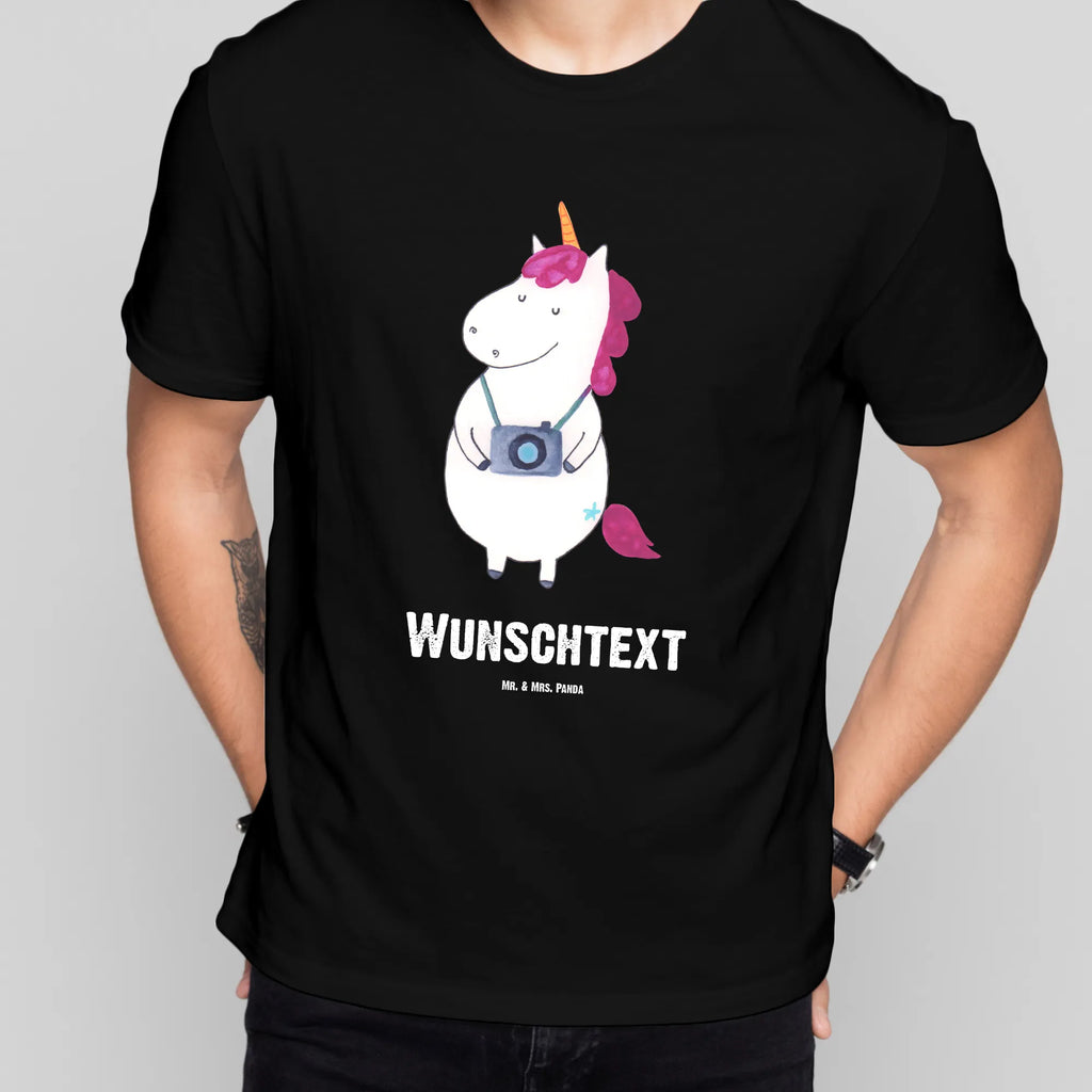 Personalisiertes T-Shirt Einhorn Fotograf T-Shirt Personalisiert, T-Shirt mit Namen, T-Shirt mit Aufruck, Männer, Frauen, Wunschtext, Bedrucken, Einhorn, Einhörner, Einhorn Deko, Pegasus, Unicorn, Fotograf, Fotografie, Kamera, Reisen, Weltreise, Weltenbummler, Urlaub, Tourist, Kurztrip, Reise, Städtereise