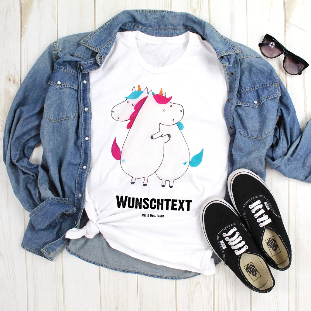 Personalisiertes T-Shirt Einhörner Umarmen T-Shirt Personalisiert, T-Shirt mit Namen, T-Shirt mit Aufruck, Männer, Frauen, Wunschtext, Bedrucken, Einhorn, Einhörner, Einhorn Deko, Unicorn, Freundinnen, Freundin, BFF, Schwester, Schwestern, Familie, Geschwister, Sister, Liebe