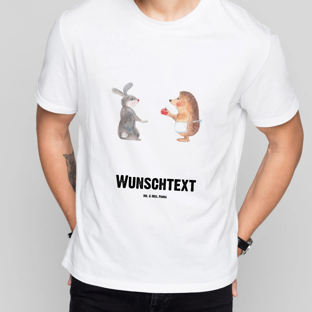 Personalisiertes T-Shirt Liebe ist nie ohne Schmerz T-Shirt Personalisiert, T-Shirt mit Namen, T-Shirt mit Aufruck, Männer, Frauen, Wunschtext, Bedrucken, Tiermotive, Gute Laune, lustige Sprüche, Tiere, Igel und Hase, Igel, Hase, Liebe Spruch, Liebeskummer Geschenk, Herzschmerz, Trösten, Trennungsschmerz, Spruch romantisch