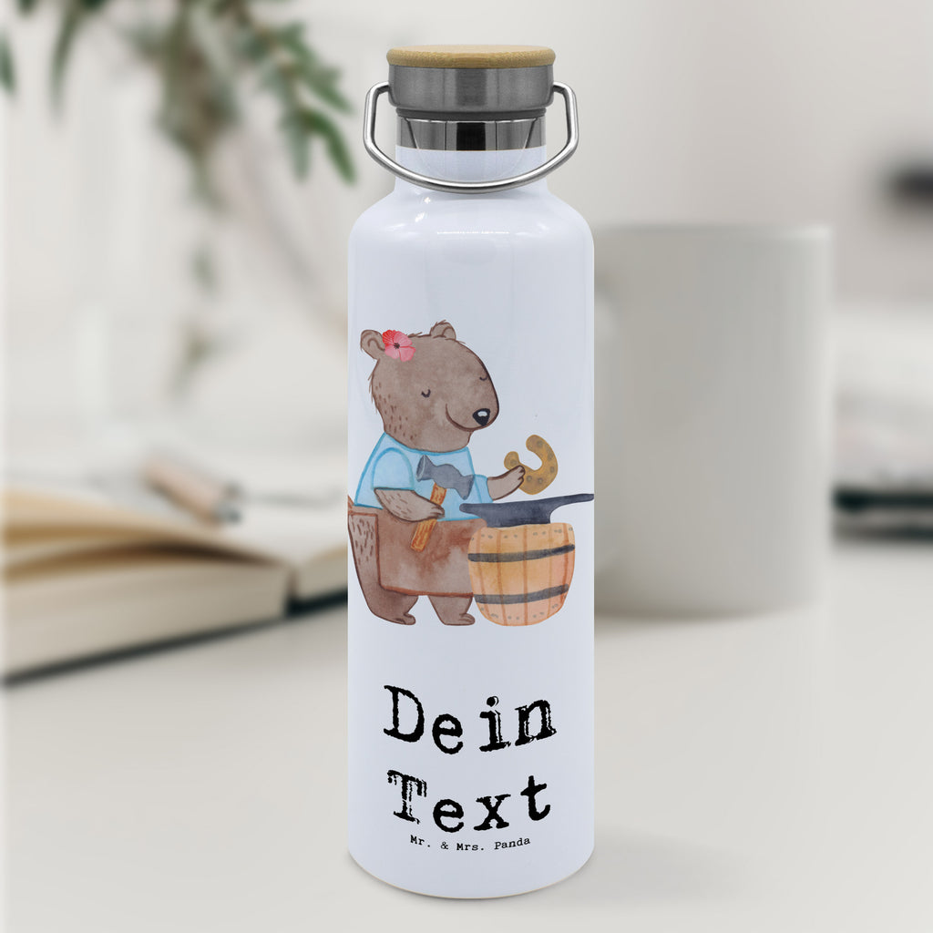 Personalisierte Trinkflasche Schmiedin mit Herz Personalisierte Trinkflasche, Trinkflasche mit Namen, Trinkflasche bedrucken, Flasche personalisiert, Trinkflasch mit Aufdruck, Trinkflasche Werbegeschenk, Namensaufdruck Trinkflasche, Sportflasche personalisiert, Trinkflasche Sport, Beruf, Ausbildung, Jubiläum, Abschied, Rente, Kollege, Kollegin, Geschenk, Schenken, Arbeitskollege, Mitarbeiter, Firma, Danke, Dankeschön