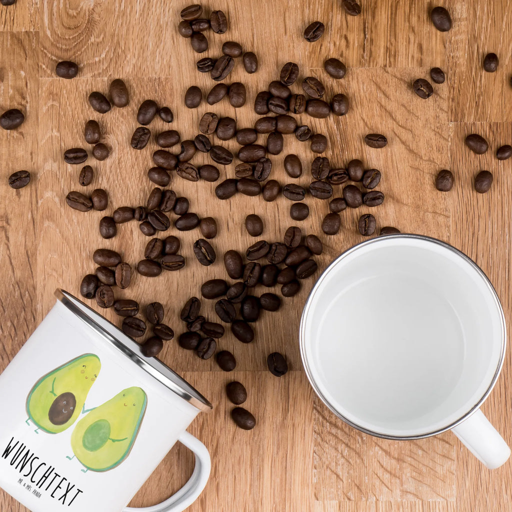 Personalisierte Emaille Tasse Avocado Pärchen Emaille Tasse personalisiert, Emaille Tasse mit Namen, Campingtasse personalisiert, Namenstasse, Campingtasse bedrucken, Campinggeschirr personalsisert, tasse mit namen, personalisierte tassen, personalisierte tasse, tasse selbst gestalten, tasse bedrucken, tassen bedrucken, Avocado, Veggie, Vegan, Gesund, Avocuddle, Liebe, Schwangerschaft, Familie, Babyshower, Babyparty, Hochzeit, Kinder, Avocados, Geburt