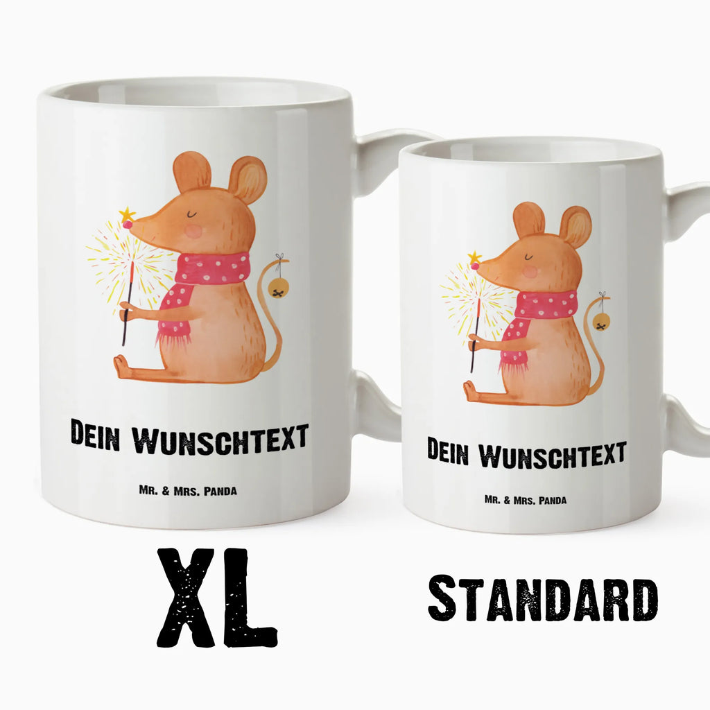 Personalisierte XL Tasse Weihnachtsmaus Personalisierte XL Tasse, Personalisierte Große Tasse, Personalisierte Grosse Kaffeetasse, PErsonalisierter XL Becher, XL Teetasse mit Namen, XL Becher mit Namen, spülmaschinenfest, Jumbo Tasse, Groß, Personalisiert, XL Tasse mit Namen, XL Namenstasse, Jumbo Namenstasse, Winter, Weihnachten, Weihnachtsdeko, Nikolaus, Advent, Heiligabend, Wintermotiv, Frohe Weihnachten, Weihnachtsgruß, Weihnachtsmotiv, Maus, Mäuschen, Weihnachtswunder