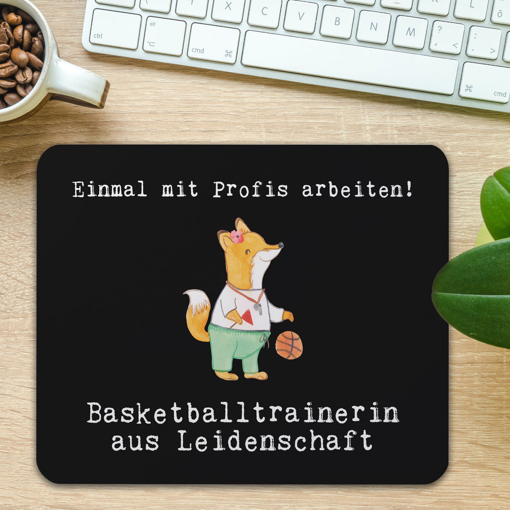 Mauspad Basketballtrainerin aus Leidenschaft Mousepad, Computer zubehör, Büroausstattung, PC Zubehör, Arbeitszimmer, Mauspad, Einzigartiges Mauspad, Designer Mauspad, Mausunterlage, Mauspad Büro, Beruf, Ausbildung, Jubiläum, Abschied, Rente, Kollege, Kollegin, Geschenk, Schenken, Arbeitskollege, Mitarbeiter, Firma, Danke, Dankeschön, Basketballtrainerin, Basketball, Sport, Ballsport, Basketballcoach, Basketballerin, Verein