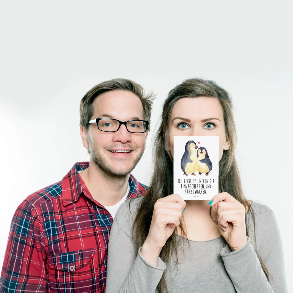 Postkarte Pinguine Einschlafen Postkarte, Karte, Geschenkkarte, Grußkarte, Einladung, Ansichtskarte, Geburtstagskarte, Einladungskarte, Dankeskarte, Ansichtskarten, Einladung Geburtstag, Einladungskarten Geburtstag, Liebe, Partner, Freund, Freundin, Ehemann, Ehefrau, Heiraten, Verlobung, Heiratsantrag, Liebesgeschenk, Jahrestag, Hocheitstag, Valentinstag, Geschenk für Frauen, Hochzeitstag, Mitbringsel, Geschenk für Freundin, Geschenk für Partner, Liebesbeweis, für Männer, für Ehemann