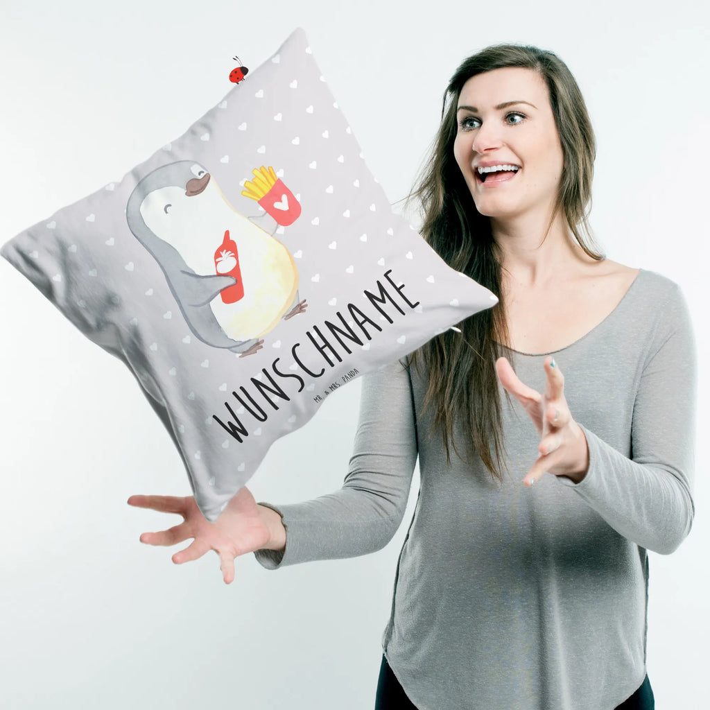 Personalisiertes Kissen Pinguin Pommes Kissen, personalisiert, Name, Wunschname, bedrucken, Kopfkissen, Liebe, Partner, Freund, Freundin, Ehemann, Ehefrau, Heiraten, Verlobung, Heiratsantrag, Liebesgeschenk, Jahrestag, Hocheitstag, Valentinstag, Geschenk für Frauen, Hochzeitstag, Mitbringsel, Geschenk für Freundin, Geschenk für Partner, Liebesbeweis, für Männer, für Ehemann