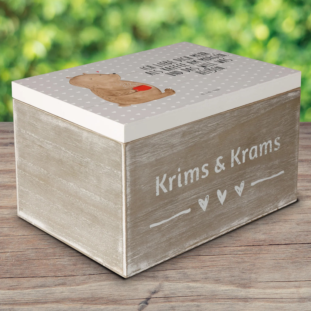 Holzkiste Bär Morgenkaffee Holzkiste, Kiste, Schatzkiste, Truhe, Schatulle, XXL, Erinnerungsbox, Erinnerungskiste, Dekokiste, Aufbewahrungsbox, Geschenkbox, Geschenkdose, Liebe, Partner, Freund, Freundin, Ehemann, Ehefrau, Heiraten, Verlobung, Heiratsantrag, Liebesgeschenk, Jahrestag, Hocheitstag, Valentinstag, Geschenk für Frauen, Hochzeitstag, Mitbringsel, Geschenk für Freundin, Geschenk für Partner, Liebesbeweis, für Männer, für Ehemann