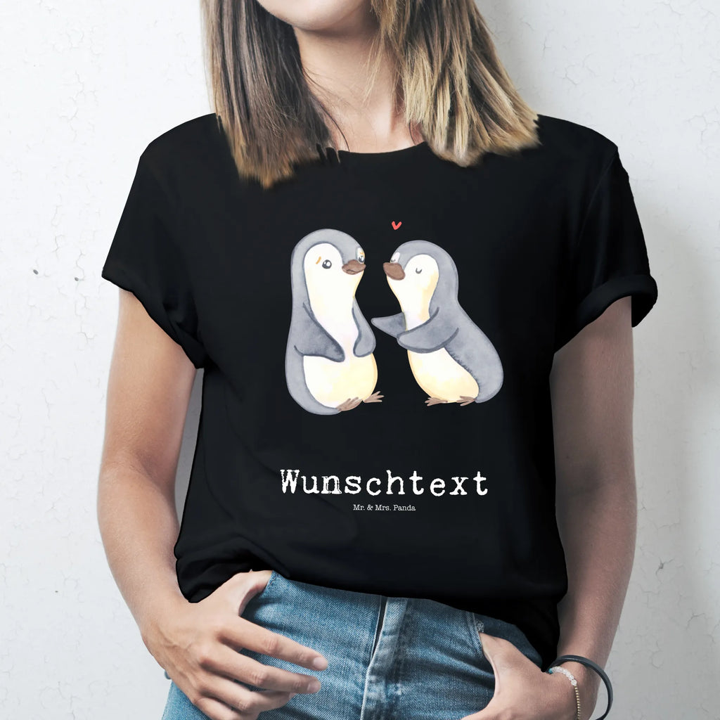 Personalisiertes T-Shirt Pinguine trösten T-Shirt Personalisiert, T-Shirt mit Namen, T-Shirt mit Aufruck, Männer, Frauen, Liebe, Partner, Freund, Freundin, Ehemann, Ehefrau, Heiraten, Verlobung, Heiratsantrag, Liebesgeschenk, Jahrestag, Hocheitstag, Valentinstag, Geschenk für Frauen, Hochzeitstag, Mitbringsel, Geschenk für Freundin, Geschenk für Partner, Liebesbeweis, für Männer, für Ehemann