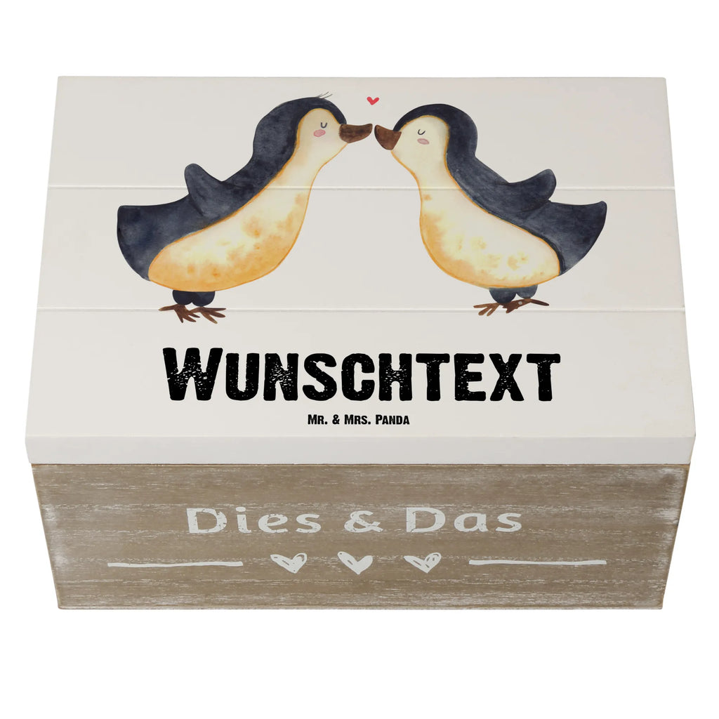 Personalisierte Holzkiste Pinguine Kuss Holzkiste mit Namen, Kiste mit Namen, Schatzkiste mit Namen, Truhe mit Namen, Schatulle mit Namen, Erinnerungsbox mit Namen, Erinnerungskiste, mit Namen, Dekokiste mit Namen, Aufbewahrungsbox mit Namen, Holzkiste Personalisiert, Kiste Personalisiert, Schatzkiste Personalisiert, Truhe Personalisiert, Schatulle Personalisiert, Erinnerungsbox Personalisiert, Erinnerungskiste Personalisiert, Dekokiste Personalisiert, Aufbewahrungsbox Personalisiert, Geschenkbox personalisiert, GEschenkdose personalisiert, Liebe, Partner, Freund, Freundin, Ehemann, Ehefrau, Heiraten, Verlobung, Heiratsantrag, Liebesgeschenk, Jahrestag, Hocheitstag, Valentinstag, Geschenk für Frauen, Hochzeitstag, Mitbringsel, Geschenk für Freundin, Geschenk für Partner, Liebesbeweis, für Männer, für Ehemann