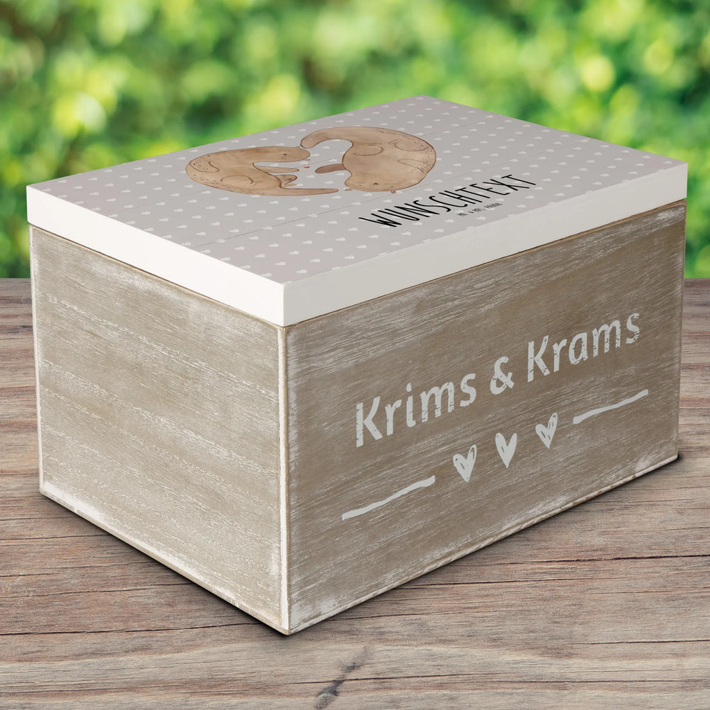 Personalisierte Holzkiste Otter Valentine Holzkiste mit Namen, Kiste mit Namen, Schatzkiste mit Namen, Truhe mit Namen, Schatulle mit Namen, Erinnerungsbox mit Namen, Erinnerungskiste, mit Namen, Dekokiste mit Namen, Aufbewahrungsbox mit Namen, Holzkiste Personalisiert, Kiste Personalisiert, Schatzkiste Personalisiert, Truhe Personalisiert, Schatulle Personalisiert, Erinnerungsbox Personalisiert, Erinnerungskiste Personalisiert, Dekokiste Personalisiert, Aufbewahrungsbox Personalisiert, Geschenkbox personalisiert, GEschenkdose personalisiert, Liebe, Partner, Freund, Freundin, Ehemann, Ehefrau, Heiraten, Verlobung, Heiratsantrag, Liebesgeschenk, Jahrestag, Hocheitstag, Valentinstag, Geschenk für Frauen, Hochzeitstag, Mitbringsel, Geschenk für Freundin, Geschenk für Partner, Liebesbeweis, für Männer, für Ehemann