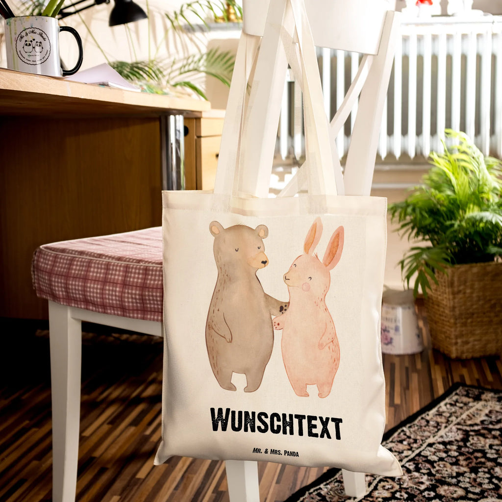 Personalisierte Tragetasche Bär Hase Umarmen Personalisierte Beuteltasche, Personalisierter Beutel, Personalisierte Einkaufstasche, Personalisierter Jutebeutel, Personalisierter Stoffbeutel, Tragetasche mit Namen, Einkaufstasche mit Namen, Stoffbeutel mit Namen, Personalisierte Tasche, Personalisierte Jutetasche, Personalisierte Kindergartentasche, Liebe, Partner, Freund, Freundin, Ehemann, Ehefrau, Heiraten, Verlobung, Heiratsantrag, Liebesgeschenk, Jahrestag, Hocheitstag, Freunde, bester Freund, Hase, Bär, Bärchen, best friends