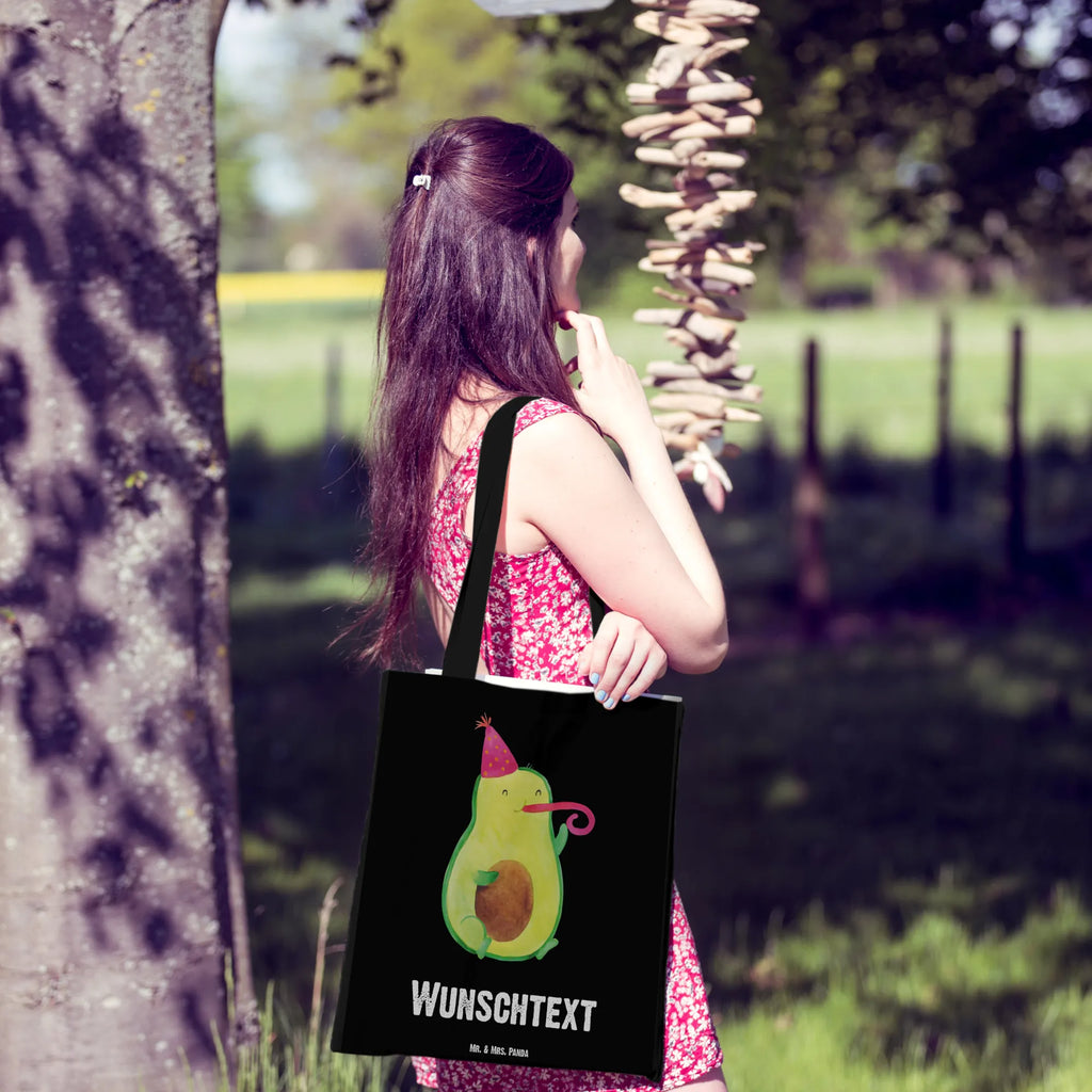 Personalisierte Tragetasche Avocado Partyhupe Personalisierte Beuteltasche, Personalisierter Beutel, Personalisierte Einkaufstasche, Personalisierter Jutebeutel, Personalisierter Stoffbeutel, Tragetasche mit Namen, Einkaufstasche mit Namen, Stoffbeutel mit Namen, Personalisierte Tasche, Personalisierte Jutetasche, Personalisierte Kindergartentasche, Avocado, Veggie, Vegan, Gesund, Party, Feierlichkeit, Feier, Fete, Geburtstag, Gute Laune, Tröte