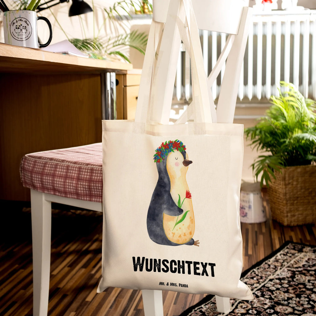 Personalisierte Tragetasche Pinguin Blumenkranz Personalisierte Beuteltasche, Personalisierter Beutel, Personalisierte Einkaufstasche, Personalisierter Jutebeutel, Personalisierter Stoffbeutel, Tragetasche mit Namen, Einkaufstasche mit Namen, Stoffbeutel mit Namen, Personalisierte Tasche, Personalisierte Jutetasche, Personalisierte Kindergartentasche, Pinguin, Pinguine, Blumenkranz, Universum, Leben, Wünsche, Ziele, Lebensziele, Motivation, Lebenslust, Liebeskummer, Geschenkidee