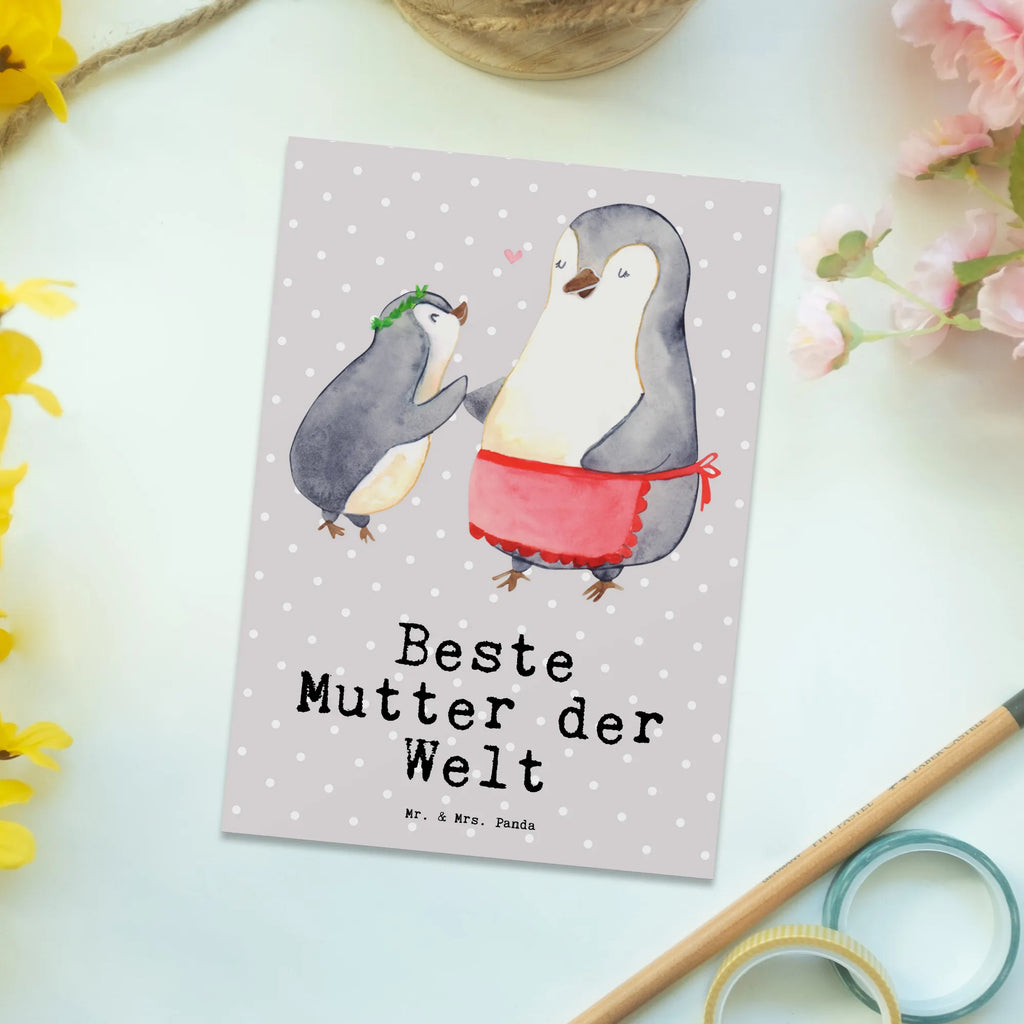 Postkarte Pinguin Beste Mutter der Welt Postkarte, Karte, Geschenkkarte, Grußkarte, Einladung, Ansichtskarte, Geburtstagskarte, Einladungskarte, Dankeskarte, Ansichtskarten, Einladung Geburtstag, Einladungskarten Geburtstag, für, Dankeschön, Geschenk, Schenken, Geburtstag, Geburtstagsgeschenk, Geschenkidee, Danke, Bedanken, Mitbringsel, Freude machen, Geschenktipp, Mama, Mami, Mutter, Muttertag, Mutti, Ma, Tochter, Sohn, Beste Mama, Beste, Supermama