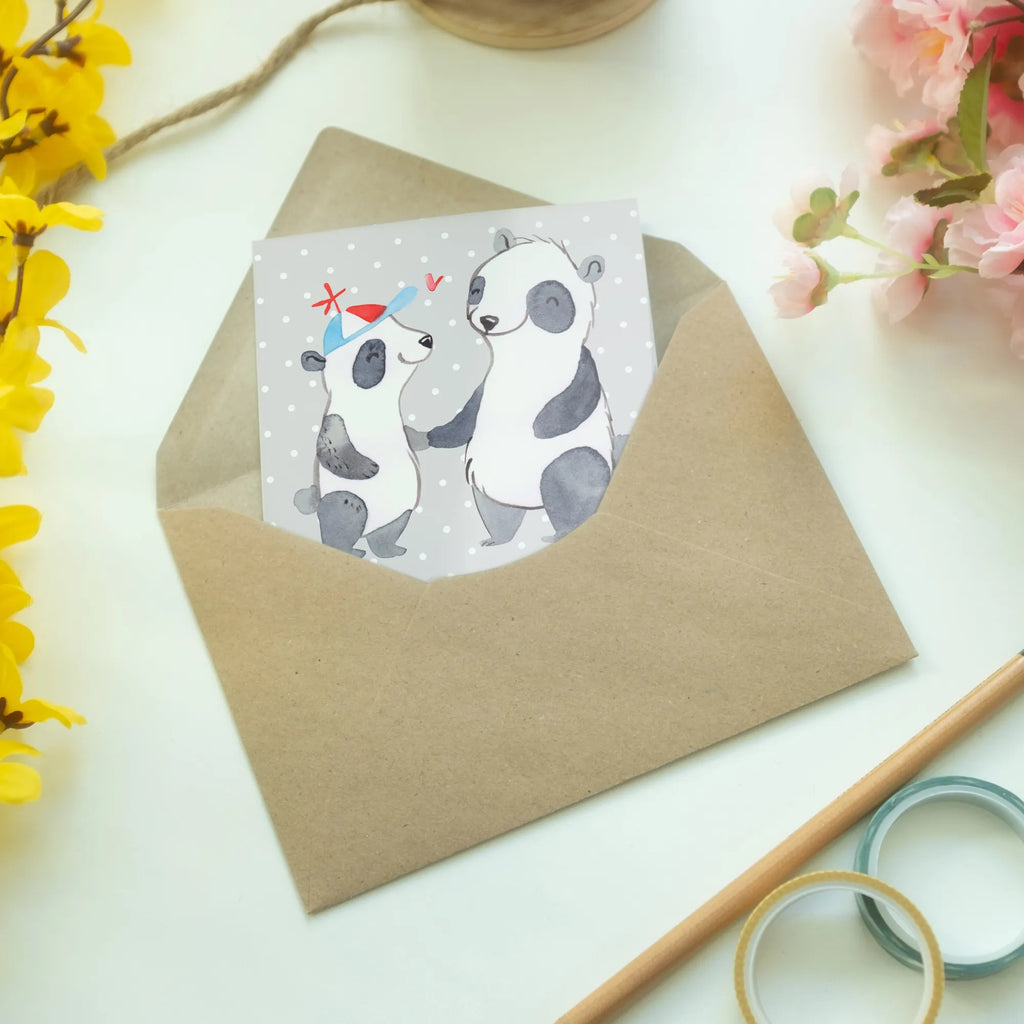 Grußkarte Panda Bester Cousin der Welt Grußkarte, Klappkarte, Einladungskarte, Glückwunschkarte, Hochzeitskarte, Geburtstagskarte, Karte, Ansichtskarten, für, Dankeschön, Geschenk, Schenken, Geburtstag, Geburtstagsgeschenk, Geschenkidee, Danke, Bedanken, Mitbringsel, Freude machen, Geschenktipp, Cousin, Kousin, Vetter, Sohn von Onkel, Sohn von Tante, Familie, Verwandtschaft, Cousine