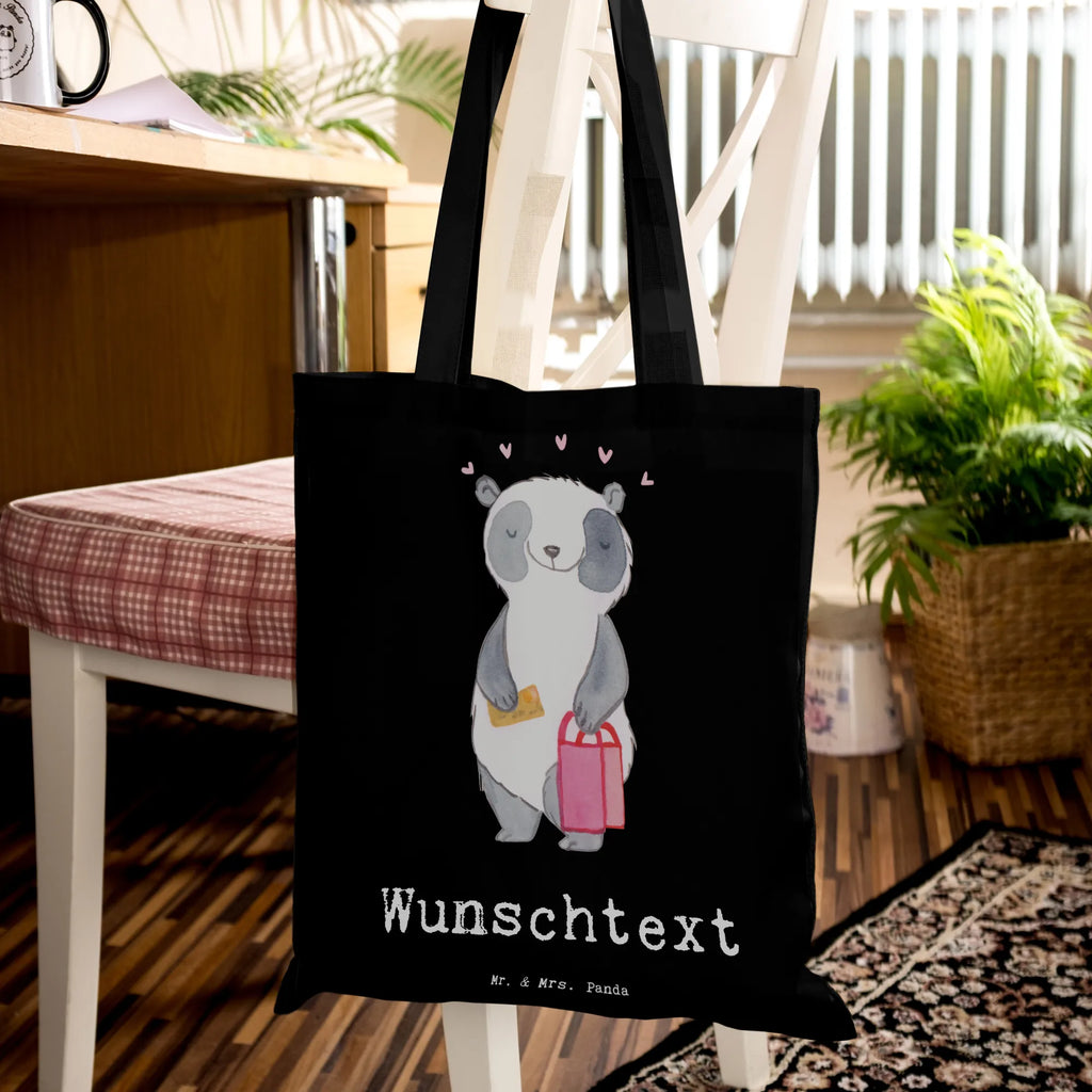 Personalisierte Tragetasche Panda Beste Shoppingbegleitung der Welt Personalisierte Beuteltasche, Personalisierter Beutel, Personalisierte Einkaufstasche, Personalisierter Jutebeutel, Personalisierter Stoffbeutel, Tragetasche mit Namen, Einkaufstasche mit Namen, Stoffbeutel mit Namen, Personalisierte Tasche, Personalisierte Jutetasche, Personalisierte Kindergartentasche, für, Dankeschön, Geschenk, Schenken, Geburtstag, Geburtstagsgeschenk, Geschenkidee, Danke, Bedanken, Mitbringsel, Freude machen, Geschenktipp, Shoppingbegleitung, Shoppingpartner, Begleitung, Shoppen, Partner, Freundin, Freund, bff, Shopping, Einkaufen, Shopping-Queen, Queen, Bester