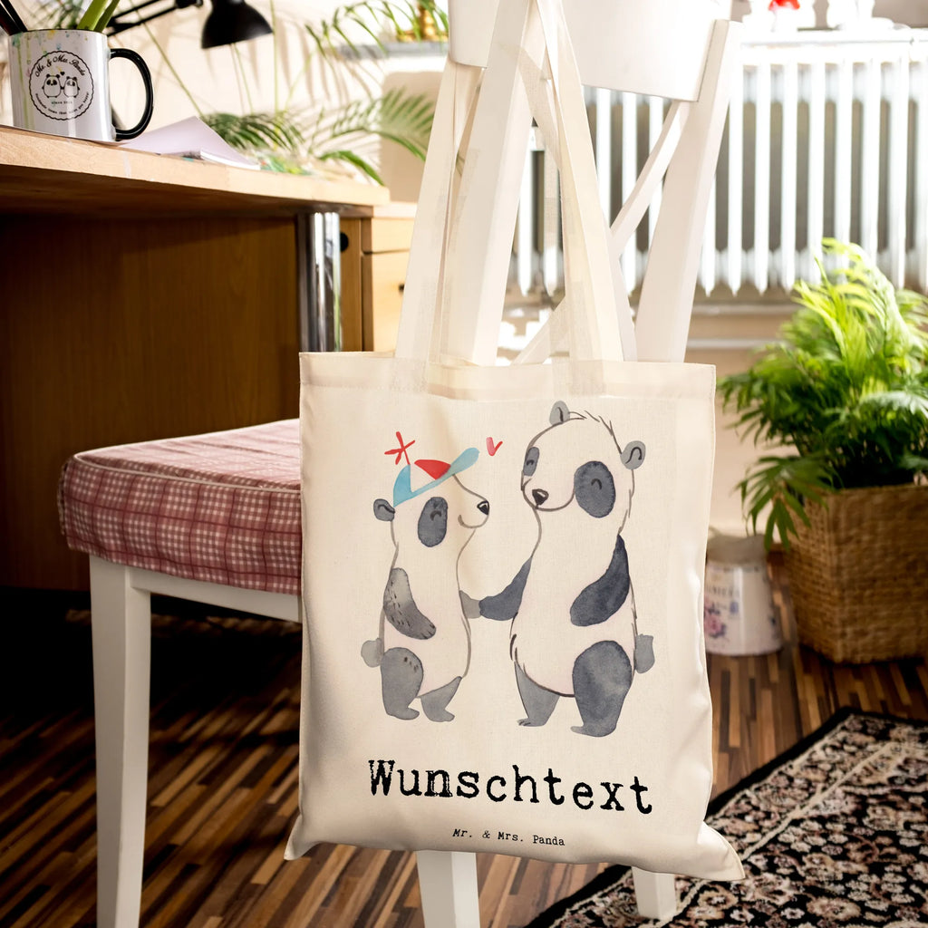 Personalisierte Tragetasche Panda Bester Cousin der Welt Personalisierte Beuteltasche, Personalisierter Beutel, Personalisierte Einkaufstasche, Personalisierter Jutebeutel, Personalisierter Stoffbeutel, Tragetasche mit Namen, Einkaufstasche mit Namen, Stoffbeutel mit Namen, Personalisierte Tasche, Personalisierte Jutetasche, Personalisierte Kindergartentasche, für, Dankeschön, Geschenk, Schenken, Geburtstag, Geburtstagsgeschenk, Geschenkidee, Danke, Bedanken, Mitbringsel, Freude machen, Geschenktipp, Cousin, Kousin, Vetter, Sohn von Onkel, Sohn von Tante, Familie, Verwandtschaft, Cousine