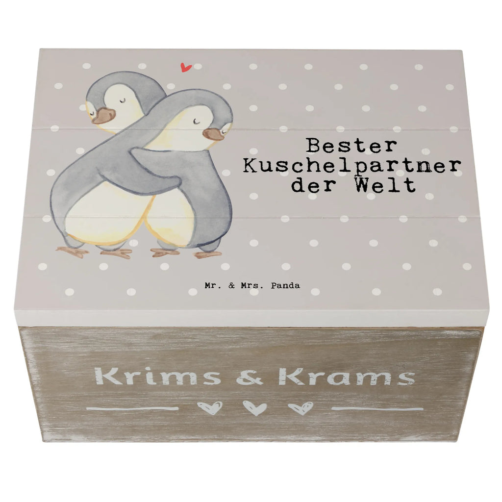 Holzkiste Pinguin Bester Kuschelpartner der Welt Holzkiste, Kiste, Schatzkiste, Truhe, Schatulle, XXL, Erinnerungsbox, Erinnerungskiste, Dekokiste, Aufbewahrungsbox, Geschenkbox, Geschenkdose, für, Dankeschön, Geschenk, Schenken, Geburtstag, Geburtstagsgeschenk, Geschenkidee, Danke, Bedanken, Mitbringsel, Freude machen, Geschenktipp, Kuschelpartner, Lebenspartner, Ehepartner, Partner, Ehemann, Ehefrau, Kuscheln, Bett, Liebe, Freund, Freundin, Hochzeitstag, verliebt