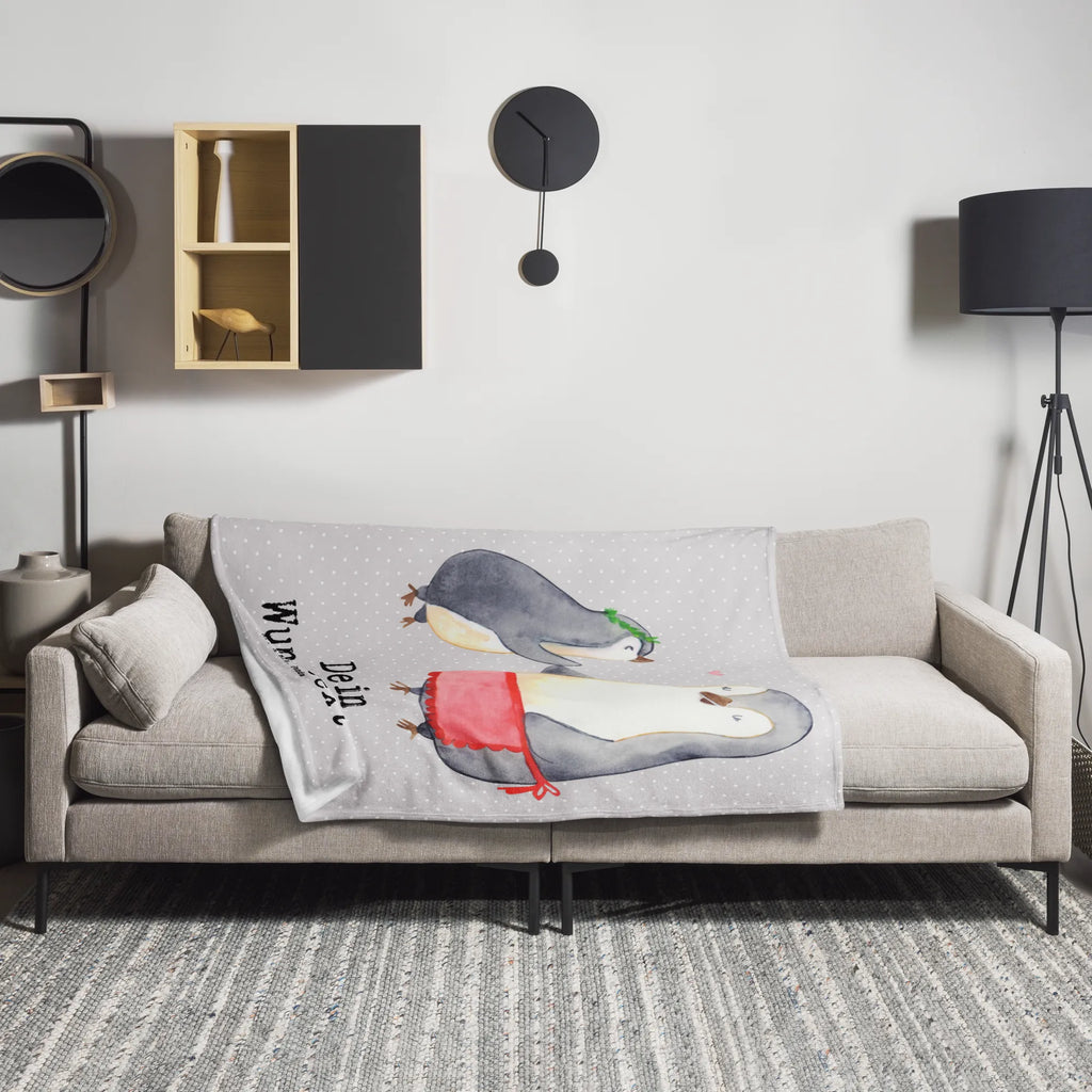 Personalisierte Decke Pinguin Beste Mutti der Welt Personalisierte Decke, Decke mit Namen, Kuscheldecke mit Namen, Decke bedrucken, Kuscheldecke bedrucken, für, Dankeschön, Geschenk, Schenken, Geburtstag, Geburtstagsgeschenk, Geschenkidee, Danke, Bedanken, Mitbringsel, Freude machen, Geschenktipp, Mama, Mami, Mutter, Muttertag, Mutti, Ma, Tochter, Sohn, Beste Mama, Beste, Supermama