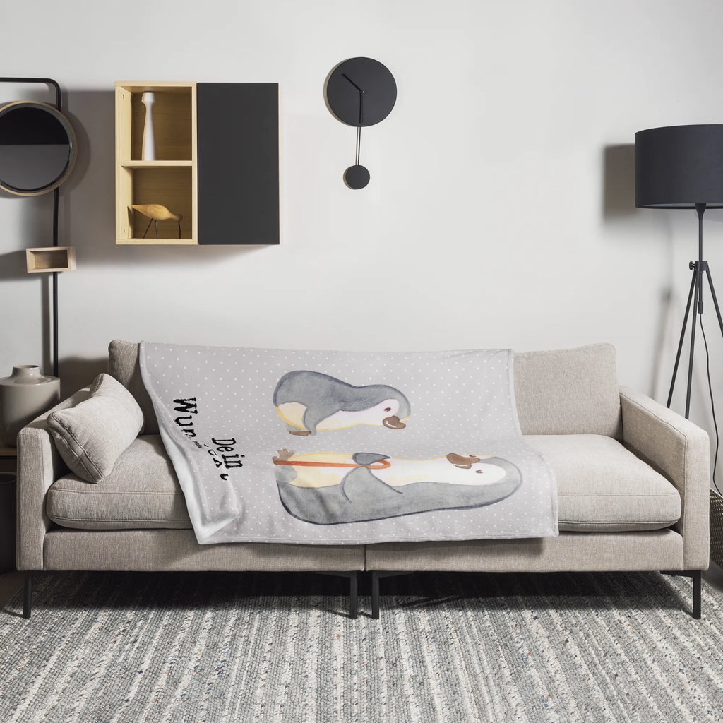 Personalisierte Decke Pinguin Bester Opa der Welt Personalisierte Decke, Decke mit Namen, Kuscheldecke mit Namen, Decke bedrucken, Kuscheldecke bedrucken, für, Dankeschön, Geschenk, Schenken, Geburtstag, Geburtstagsgeschenk, Geschenkidee, Danke, Bedanken, Mitbringsel, Freude machen, Geschenktipp, Großvater, Grossvater, Opa, Opi. Großpapa, Großeltern, Enkel, Enkelin, Enkelkind, Kleinigkeit, Oppa, Oppi, Bester