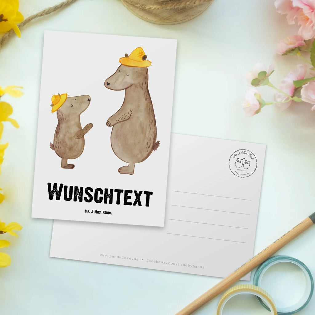 Personalisierte Postkarte Bär Bester Vati der Welt Postkarte mit Namen, Postkarte bedrucken, Postkarte mit Wunschtext, Postkarte personalisierbar, Geschenkkarte mit Namen, Grußkarte mit Namen, Karte mit Namen, Einladung mit Namen, Ansichtskarte mit Namen, Geschenkkarte mit Wunschtext, Grußkarte mit Wunschtext, Karte mit Wunschtext, Einladung mit Wunschtext, Ansichtskarte mit Wunschtext, für, Dankeschön, Geschenk, Schenken, Geburtstag, Geburtstagsgeschenk, Geschenkidee, Danke, Bedanken, Mitbringsel, Freude machen, Geschenktipp, Vater, Papa, Dad, Daddy, Paps, Papi, Vati, Eltern, Geschenk Vater, Mann, Familie, Bester, Kleinigkeit