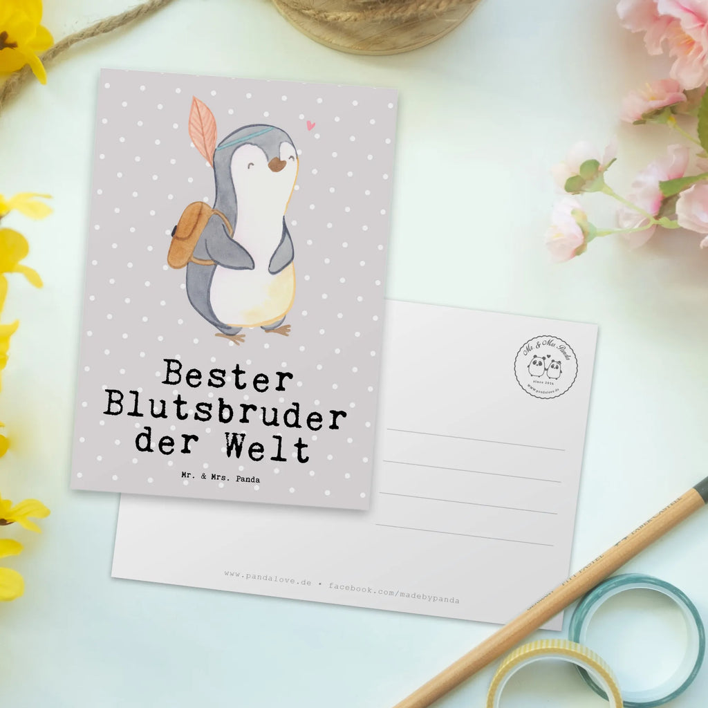 Postkarte Pinguin Bester Blutsbruder der Welt Postkarte, Karte, Geschenkkarte, Grußkarte, Einladung, Ansichtskarte, Geburtstagskarte, Einladungskarte, Dankeskarte, Ansichtskarten, Einladung Geburtstag, Einladungskarten Geburtstag, für, Dankeschön, Geschenk, Schenken, Geburtstag, Geburtstagsgeschenk, Geschenkidee, Danke, Bedanken, Mitbringsel, Freude machen, Geschenktipp, Blutsbruder, Blutsgeschwister, Freund, Brüder, Geschwister, Bruderherz, Brother, Familie, Kleinigkeit, Bester, Sido