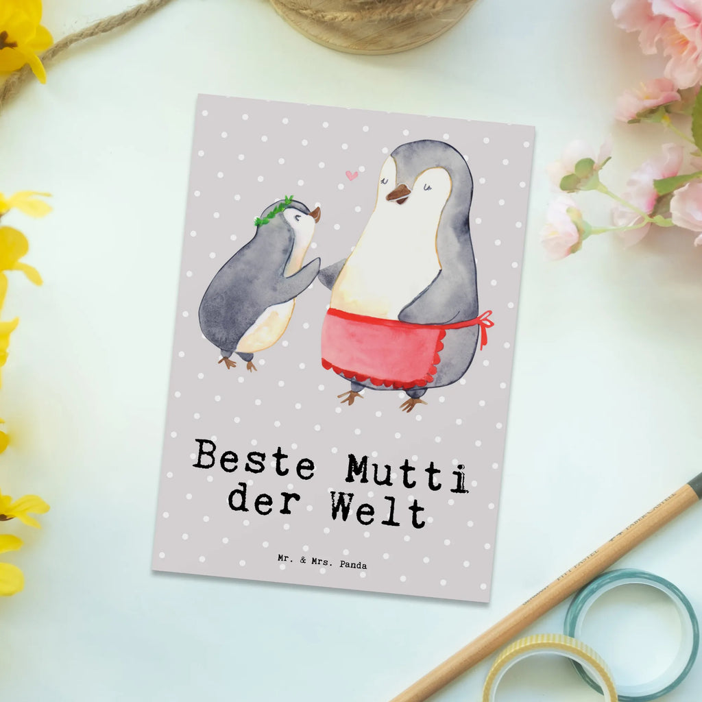 Postkarte Pinguin Beste Mutti der Welt Postkarte, Karte, Geschenkkarte, Grußkarte, Einladung, Ansichtskarte, Geburtstagskarte, Einladungskarte, Dankeskarte, Ansichtskarten, Einladung Geburtstag, Einladungskarten Geburtstag, für, Dankeschön, Geschenk, Schenken, Geburtstag, Geburtstagsgeschenk, Geschenkidee, Danke, Bedanken, Mitbringsel, Freude machen, Geschenktipp, Mama, Mami, Mutter, Muttertag, Mutti, Ma, Tochter, Sohn, Beste Mama, Beste, Supermama