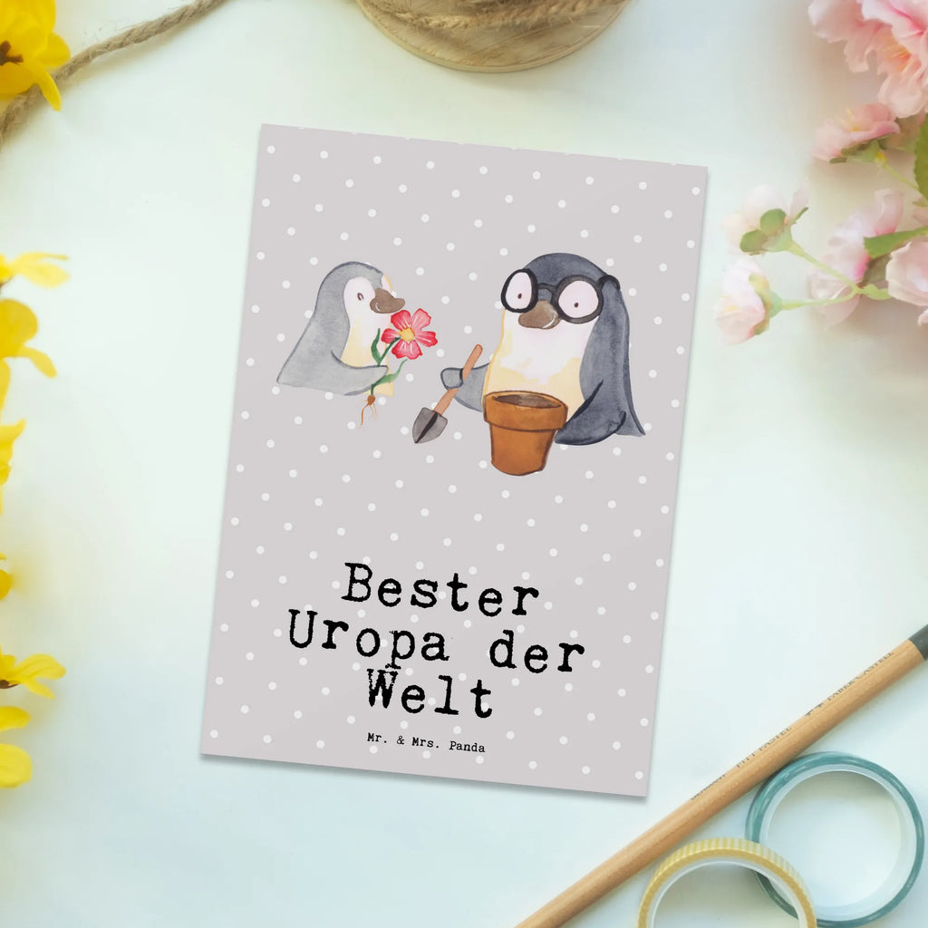 Postkarte Pinguin Bester Uropa der Welt Postkarte, Karte, Geschenkkarte, Grußkarte, Einladung, Ansichtskarte, Geburtstagskarte, Einladungskarte, Dankeskarte, Ansichtskarten, Einladung Geburtstag, Einladungskarten Geburtstag, für, Dankeschön, Geschenk, Schenken, Geburtstag, Geburtstagsgeschenk, Geschenkidee, Danke, Bedanken, Mitbringsel, Freude machen, Geschenktipp, Uropa, Uhropa, Ur Opa, Urgroßeltern, Grossvater, Großvater, Opa, Opi. Großpapa, Großeltern, Enkel, Enkelin, Enkelkind, Kleinigkeit, Oppa, Oppi, Bester, Uropa Mitbringsel