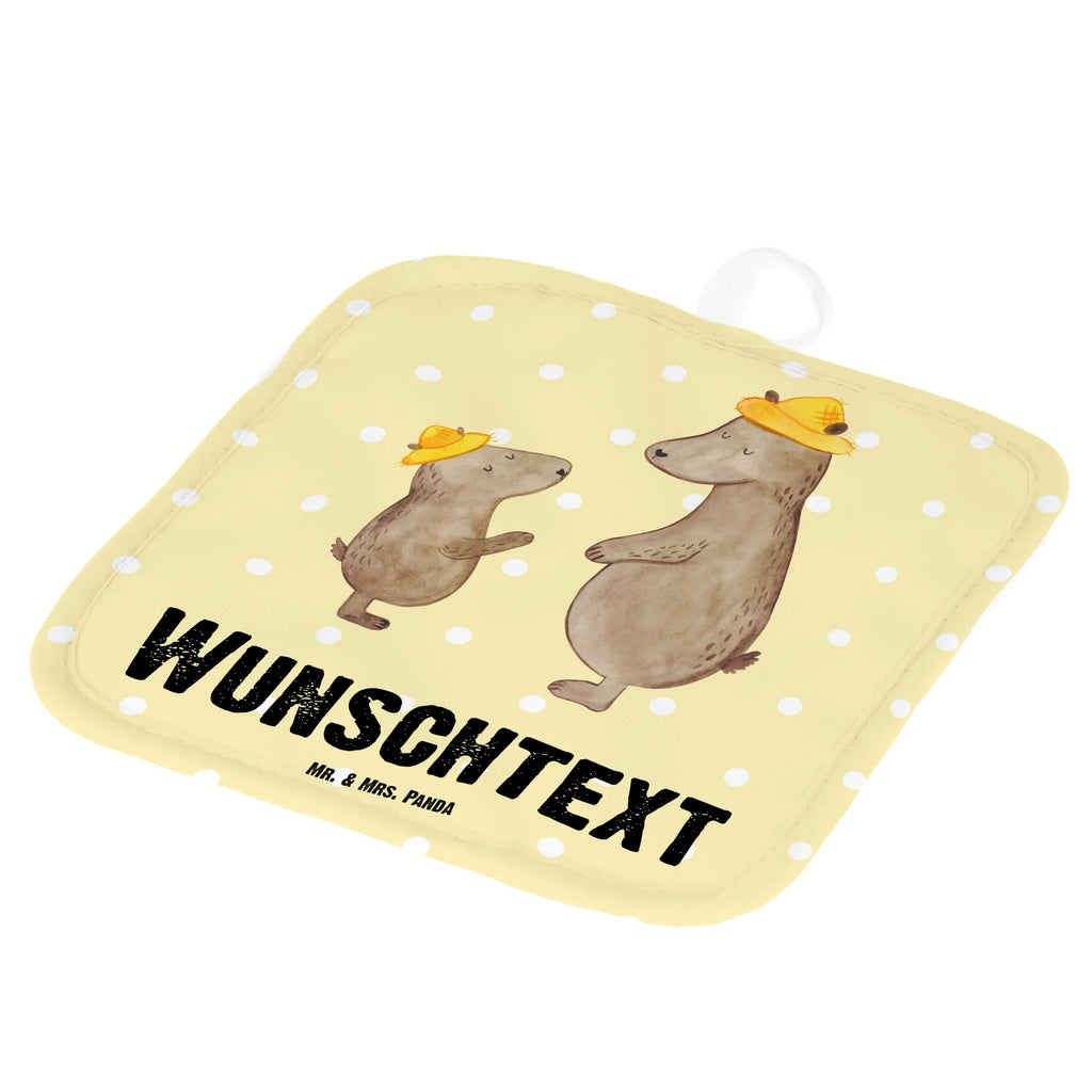 Personalisierte Topflappen Bären mit Hut Topflappen personalisiert, Personalisierte Topfuntersetzer, Personalisierter Ofenhandschuh, Topflappen Set personalisiert, Topflappen mit Namen, Namensaufdruck, Familie, Vatertag, Muttertag, Bruder, Schwester, Mama, Papa, Oma, Opa, Bär, Bären, Vater, Papi, Paps, Dad, Daddy, Lieblingsmensch, Sohn, Söhne, Kind, Kinder, Vater-Sohn, Family, Vorbild