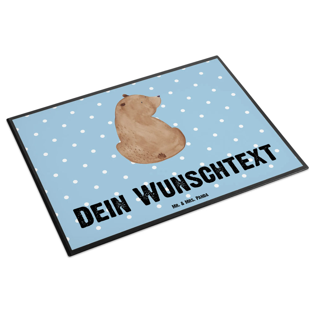 Personalisierte Schreibtischunterlage Bär Schulterblick Personalisierte Schreibunterlage, Personalisierte Schreibtischauflage, Personalisierte Schreibtisch Unterlagen, Schreibunterlage mit Namen, Schreibtischauflage mit Namen, Schreibtisch Unterlagen mit Namen, Selbst gestalten, Namensaufdruck, Namenspersonalisierung, Bär, Teddy, Teddybär, Selbstachtung, Weltansicht, Motivation, Bären, Bärenliebe, Weisheit
