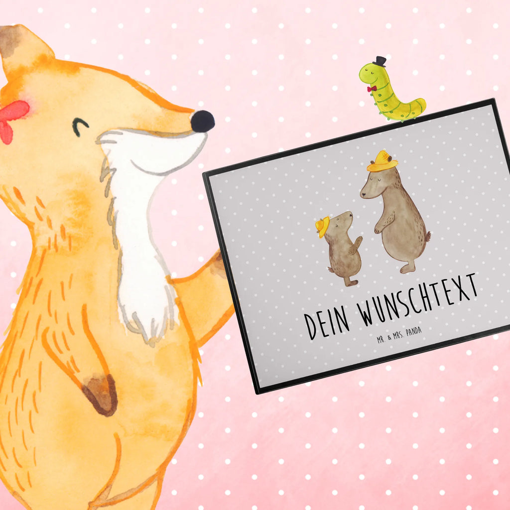 Personalisierte Schreibtischunterlage Bären mit Hut Personalisierte Schreibunterlage, Personalisierte Schreibtischauflage, Personalisierte Schreibtisch Unterlagen, Schreibunterlage mit Namen, Schreibtischauflage mit Namen, Schreibtisch Unterlagen mit Namen, Selbst gestalten, Namensaufdruck, Namenspersonalisierung, Familie, Vatertag, Muttertag, Bruder, Schwester, Mama, Papa, Oma, Opa, Bär, Bären, Vater, Papi, Paps, Dad, Daddy, Lieblingsmensch, Sohn, Söhne, Kind, Kinder, Vater-Sohn, Family, Vorbild