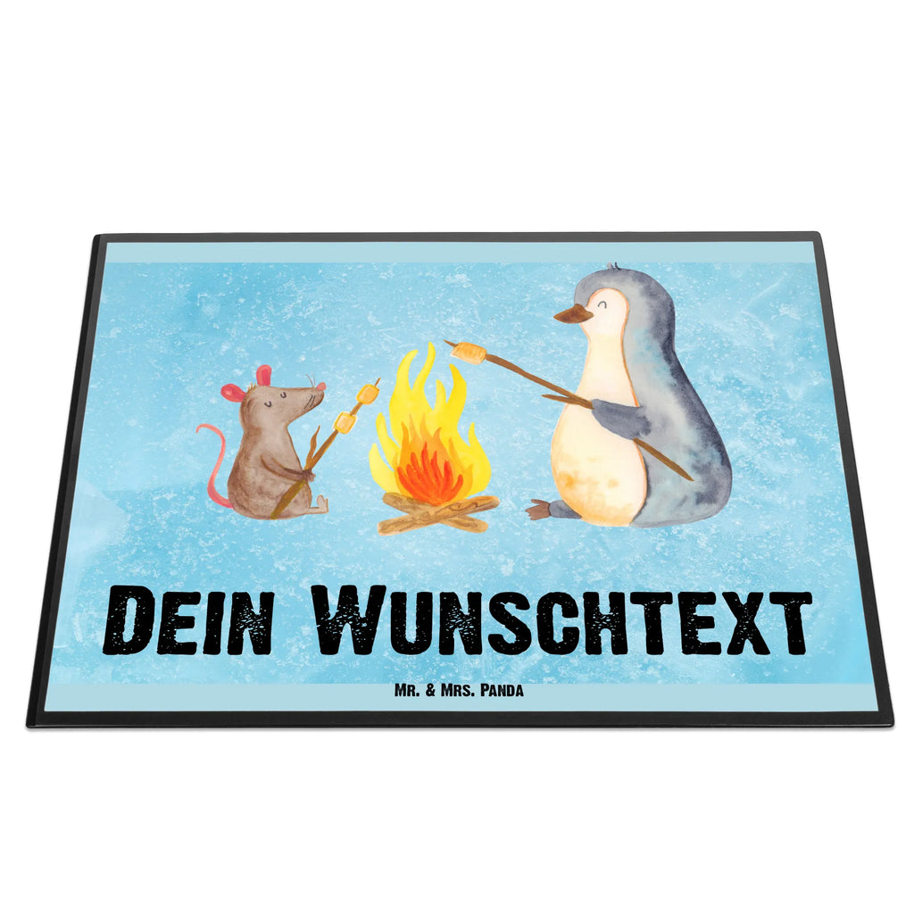 Personalisierte Schreibtischunterlage Pinguin Lagerfeuer Personalisierte Schreibunterlage, Personalisierte Schreibtischauflage, Personalisierte Schreibtisch Unterlagen, Schreibunterlage mit Namen, Schreibtischauflage mit Namen, Schreibtisch Unterlagen mit Namen, Selbst gestalten, Namensaufdruck, Namenspersonalisierung, Pinguin, Maus, Pinguine, Lagerfeuer, Leben, Arbeit, Job, Motivation, Büro, Büroalltag, Lebensspruch, Lebensmotivation, Neustart, Liebe, grillen, Feuer, Marshmallows