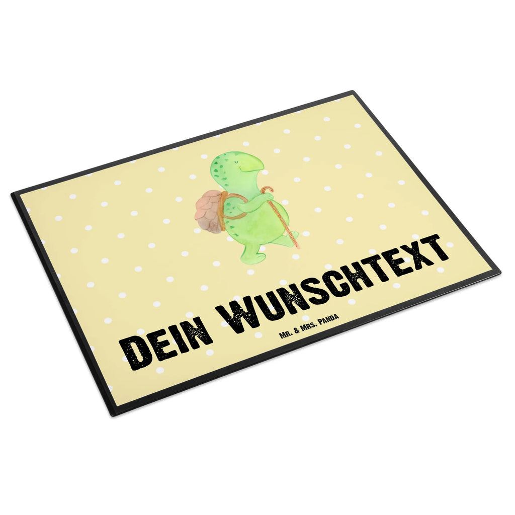 Personalisierte Schreibtischunterlage Schildkröte Wanderer Personalisierte Schreibunterlage, Personalisierte Schreibtischauflage, Personalisierte Schreibtisch Unterlagen, Schreibunterlage mit Namen, Schreibtischauflage mit Namen, Schreibtisch Unterlagen mit Namen, Selbst gestalten, Namensaufdruck, Namenspersonalisierung, Schildkröte, Schildkröten, Motivation, Motivationsspruch, Motivationssprüche, Neuanfang