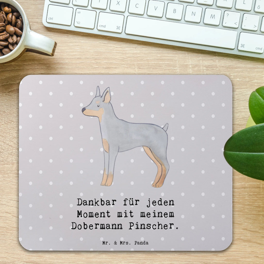 Mauspad Dobermann Pinscher Moment Mousepad, Computer zubehör, Büroausstattung, PC Zubehör, Arbeitszimmer, Mauspad, Einzigartiges Mauspad, Designer Mauspad, Mausunterlage, Mauspad Büro, Hund, Hunderasse, Rassehund, Hundebesitzer, Geschenk, Tierfreund, Schenken, Welpe, Dobermann Pinscher