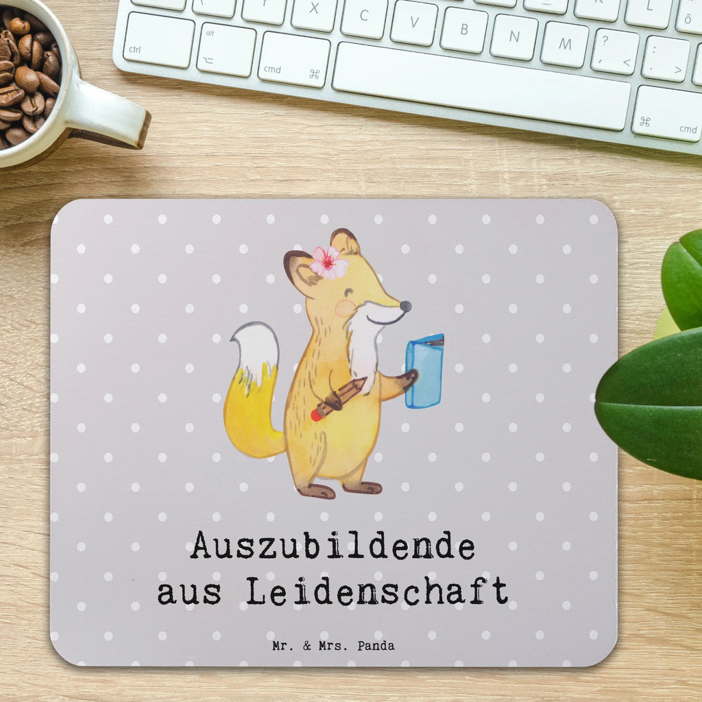 Mauspad Auszubildende aus Leidenschaft Mousepad, Computer zubehör, Büroausstattung, PC Zubehör, Arbeitszimmer, Mauspad, Einzigartiges Mauspad, Designer Mauspad, Mausunterlage, Mauspad Büro, Beruf, Ausbildung, Jubiläum, Abschied, Rente, Kollege, Kollegin, Geschenk, Schenken, Arbeitskollege, Mitarbeiter, Firma, Danke, Dankeschön, Auszubildende, Azubine, Ausbildungsbeginn, Abschlussprüfung, Beginn der Ausbildung, Glücksbringer zur Ausbildung