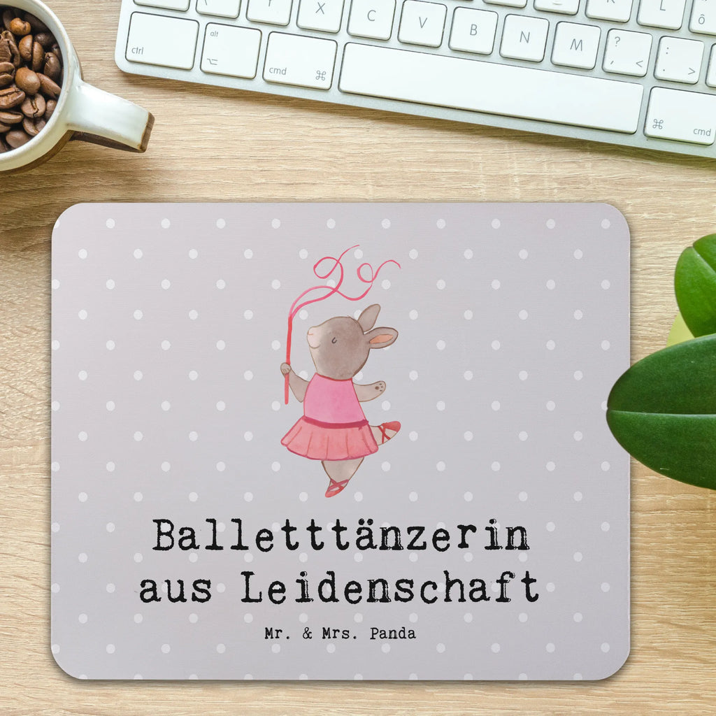 Mauspad Balletttänzerin aus Leidenschaft Mousepad, Computer zubehör, Büroausstattung, PC Zubehör, Arbeitszimmer, Mauspad, Einzigartiges Mauspad, Designer Mauspad, Mausunterlage, Mauspad Büro, Beruf, Ausbildung, Jubiläum, Abschied, Rente, Kollege, Kollegin, Geschenk, Schenken, Arbeitskollege, Mitarbeiter, Firma, Danke, Dankeschön, Balletttänzerin, Ballerina, Ballett, Glücksbringer Auftritt, Ballettaufführung, Ballettunterricht, Ballettstunden