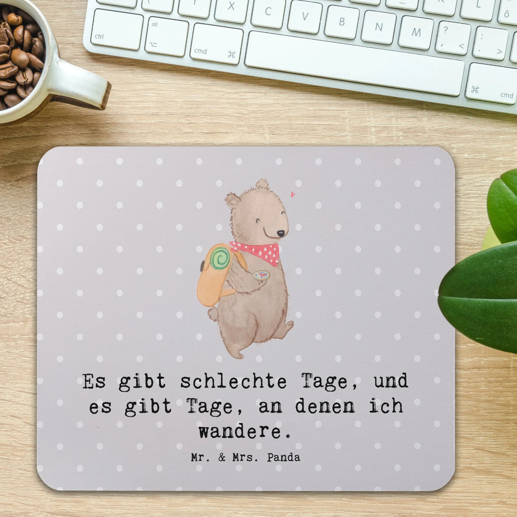 Mauspad Bär Wandern Mousepad, Computer zubehör, Büroausstattung, PC Zubehör, Arbeitszimmer, Mauspad, Einzigartiges Mauspad, Designer Mauspad, Mausunterlage, Mauspad Büro, Geschenk, Sport, Sportart, Hobby, Schenken, Danke, Dankeschön, Auszeichnung, Gewinn, Sportler, Wandern, Bergsteigen, Wintertouren, Outdoor Sport, Freizeitsport, Spazieren, Natur entdecken