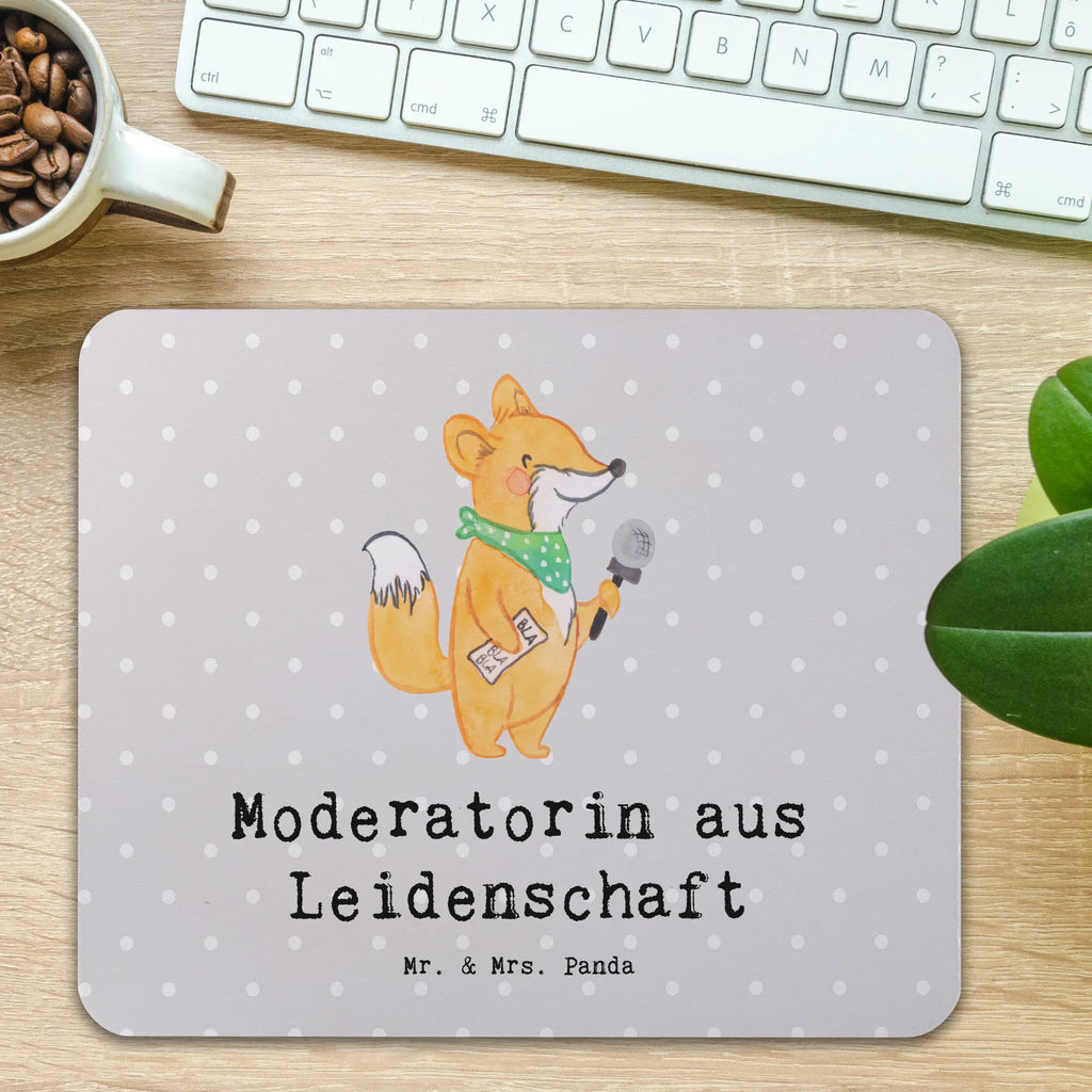 Mauspad Moderatorin aus Leidenschaft Mousepad, Computer zubehör, Büroausstattung, PC Zubehör, Arbeitszimmer, Mauspad, Einzigartiges Mauspad, Designer Mauspad, Mausunterlage, Mauspad Büro, Beruf, Ausbildung, Jubiläum, Abschied, Rente, Kollege, Kollegin, Geschenk, Schenken, Arbeitskollege, Mitarbeiter, Firma, Danke, Dankeschön