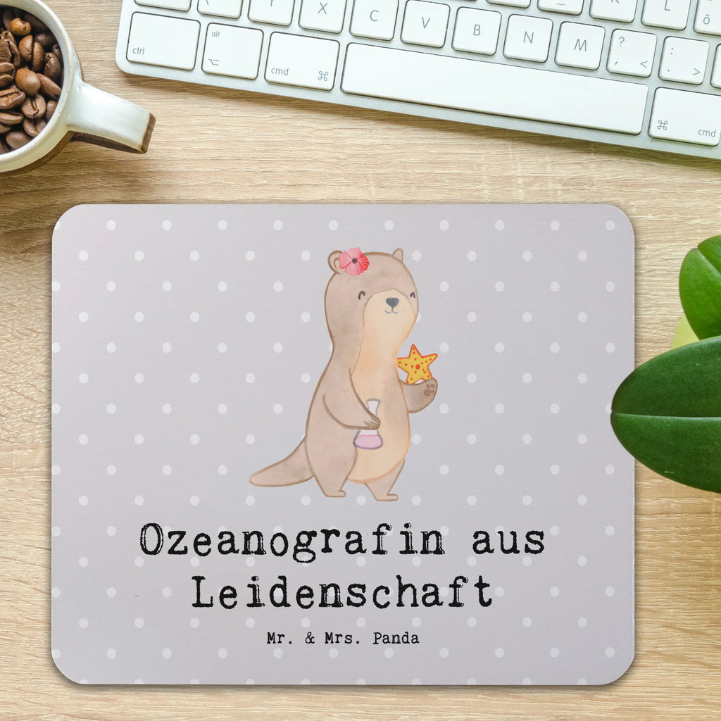 Mauspad Ozeanografin aus Leidenschaft Mousepad, Computer zubehör, Büroausstattung, PC Zubehör, Arbeitszimmer, Mauspad, Einzigartiges Mauspad, Designer Mauspad, Mausunterlage, Mauspad Büro, Beruf, Ausbildung, Jubiläum, Abschied, Rente, Kollege, Kollegin, Geschenk, Schenken, Arbeitskollege, Mitarbeiter, Firma, Danke, Dankeschön, Ozeanografin, Meeresbiologe, Meereskundler, Naturwissenschaftler, Meeresforscher, maritime Forschung, Studium