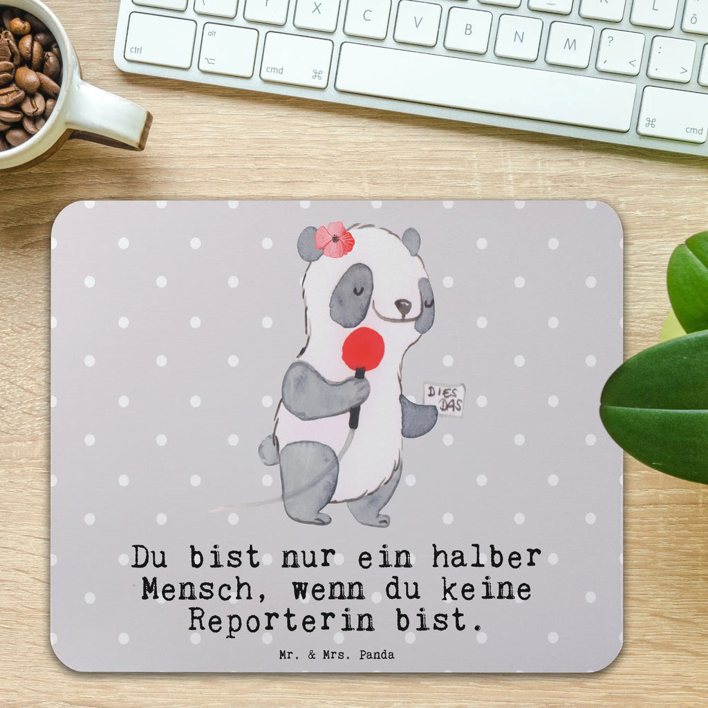 Mauspad Reporterin mit Herz Mousepad, Computer zubehör, Büroausstattung, PC Zubehör, Arbeitszimmer, Mauspad, Einzigartiges Mauspad, Designer Mauspad, Mausunterlage, Mauspad Büro, Beruf, Ausbildung, Jubiläum, Abschied, Rente, Kollege, Kollegin, Geschenk, Schenken, Arbeitskollege, Mitarbeiter, Firma, Danke, Dankeschön