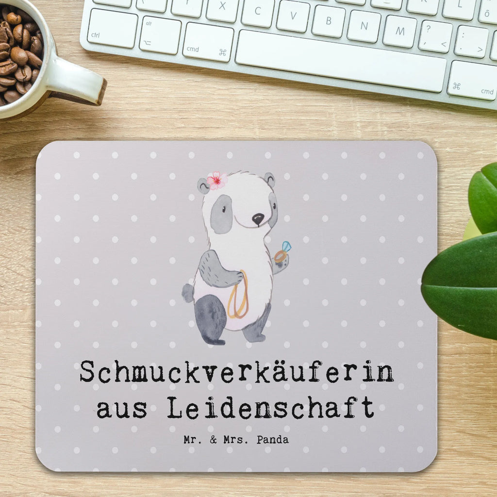 Mauspad Schmuckverkäuferin aus Leidenschaft Mousepad, Computer zubehör, Büroausstattung, PC Zubehör, Arbeitszimmer, Mauspad, Einzigartiges Mauspad, Designer Mauspad, Mausunterlage, Mauspad Büro, Beruf, Ausbildung, Jubiläum, Abschied, Rente, Kollege, Kollegin, Geschenk, Schenken, Arbeitskollege, Mitarbeiter, Firma, Danke, Dankeschön, Schmuckverkäuferin, Juwelier, Goldschmied, Schmied, Schmuckwarenhändler, Schmuckgeschäft, Eröffnung