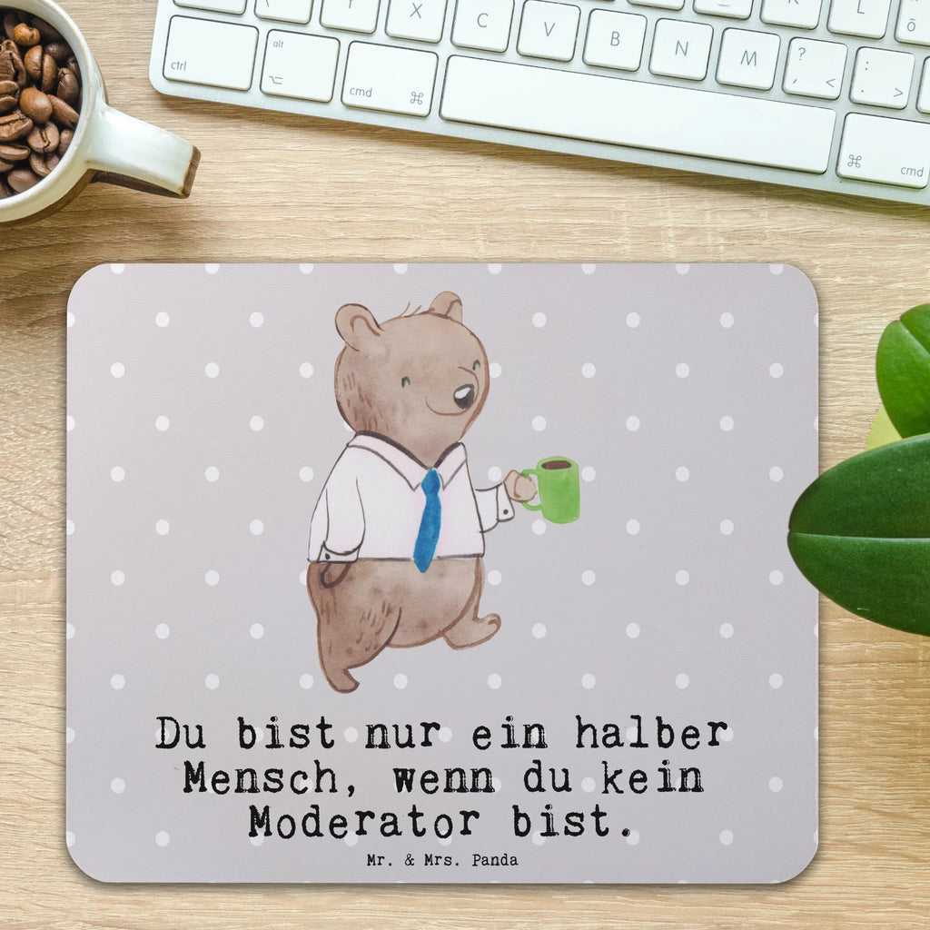 Mauspad Moderator mit Herz Mousepad, Computer zubehör, Büroausstattung, PC Zubehör, Arbeitszimmer, Mauspad, Einzigartiges Mauspad, Designer Mauspad, Mausunterlage, Mauspad Büro, Beruf, Ausbildung, Jubiläum, Abschied, Rente, Kollege, Kollegin, Geschenk, Schenken, Arbeitskollege, Mitarbeiter, Firma, Danke, Dankeschön