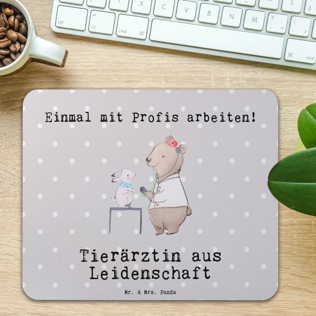 Mauspad Tierärztin aus Leidenschaft Mousepad, Computer zubehör, Büroausstattung, PC Zubehör, Arbeitszimmer, Mauspad, Einzigartiges Mauspad, Designer Mauspad, Mausunterlage, Mauspad Büro, Beruf, Ausbildung, Jubiläum, Abschied, Rente, Kollege, Kollegin, Geschenk, Schenken, Arbeitskollege, Mitarbeiter, Firma, Danke, Dankeschön