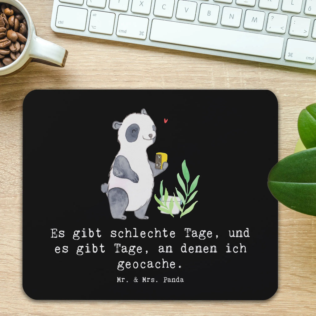 Mauspad Panda Geocaching Mousepad, Computer zubehör, Büroausstattung, PC Zubehör, Arbeitszimmer, Mauspad, Einzigartiges Mauspad, Designer Mauspad, Mausunterlage, Mauspad Büro, Geschenk, Sport, Sportart, Hobby, Schenken, Danke, Dankeschön, Auszeichnung, Gewinn, Sportler, Geocaching, Schatzsuchen, GPS Schnitzeljagd, Opencaching