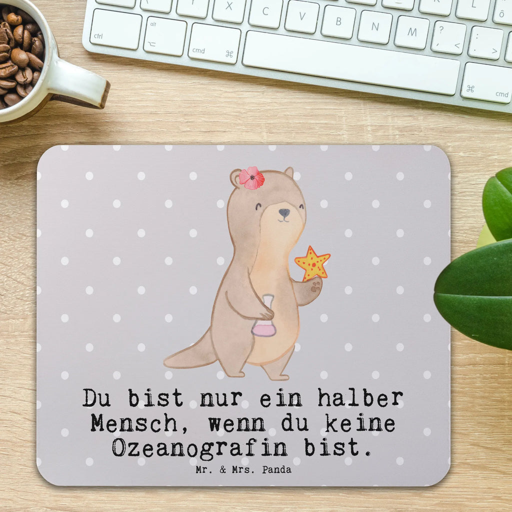 Mauspad Ozeanografin mit Herz Mousepad, Computer zubehör, Büroausstattung, PC Zubehör, Arbeitszimmer, Mauspad, Einzigartiges Mauspad, Designer Mauspad, Mausunterlage, Mauspad Büro, Beruf, Ausbildung, Jubiläum, Abschied, Rente, Kollege, Kollegin, Geschenk, Schenken, Arbeitskollege, Mitarbeiter, Firma, Danke, Dankeschön, Ozeanografin, Meeresbiologe, Meereskundler, Naturwissenschaftler, Meeresforscher, maritime Forschung, Studium