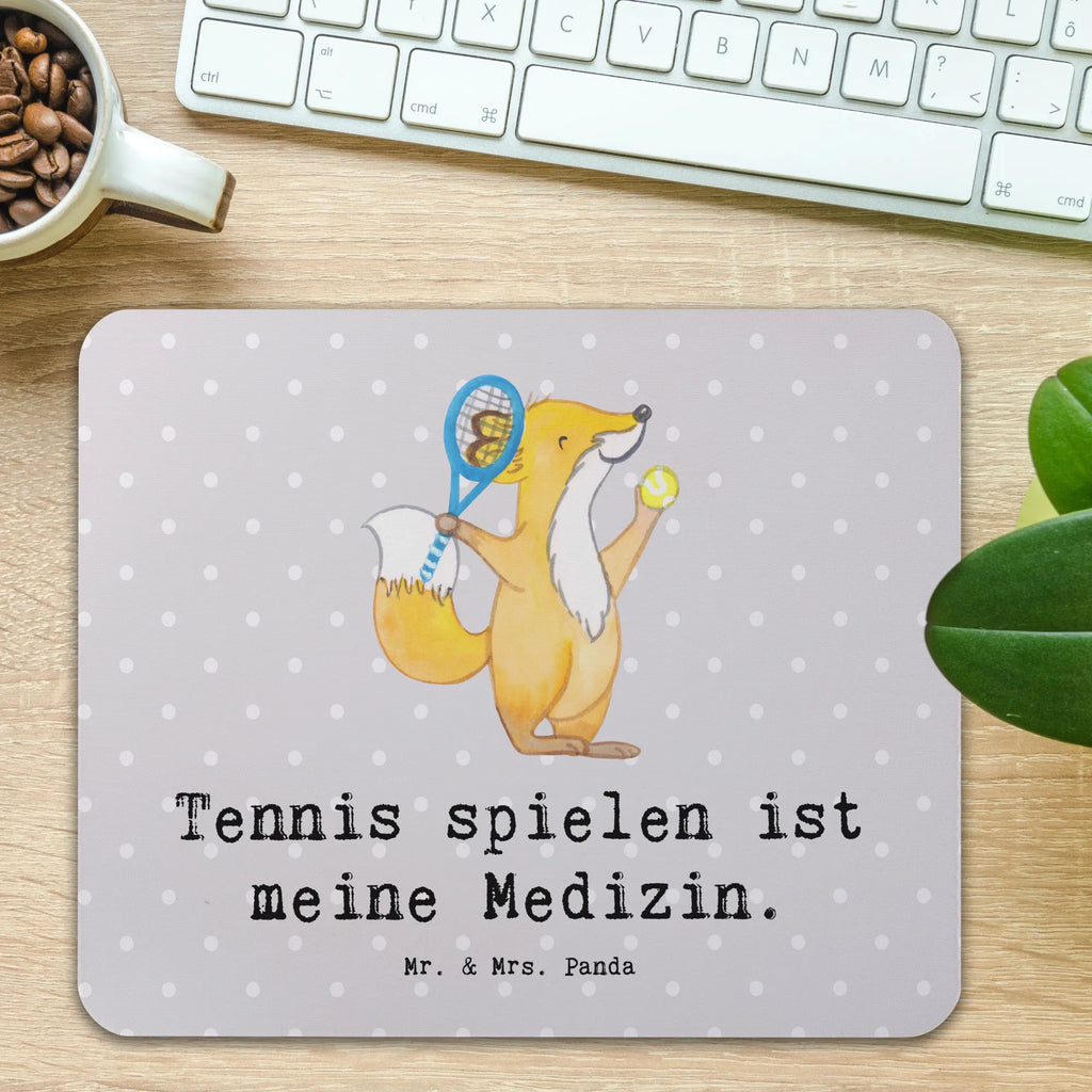 Mauspad Fuchs Tennis spielen Mousepad, Computer zubehör, Büroausstattung, PC Zubehör, Arbeitszimmer, Mauspad, Einzigartiges Mauspad, Designer Mauspad, Mausunterlage, Mauspad Büro, Geschenk, Sport, Sportart, Hobby, Schenken, Danke, Dankeschön, Auszeichnung, Gewinn, Sportler, Tennis spielen, Tennisclub, Tennisverein, Tennis Turnier, Ballsportart