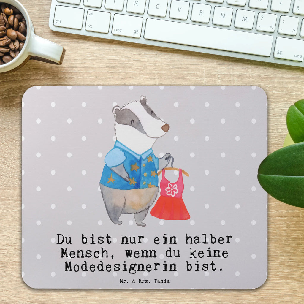 Mauspad Modedesignerin mit Herz Mousepad, Computer zubehör, Büroausstattung, PC Zubehör, Arbeitszimmer, Mauspad, Einzigartiges Mauspad, Designer Mauspad, Mausunterlage, Mauspad Büro, Beruf, Ausbildung, Jubiläum, Abschied, Rente, Kollege, Kollegin, Geschenk, Schenken, Arbeitskollege, Mitarbeiter, Firma, Danke, Dankeschön, Modedesignerin, Fashion Designerin, Modeschöpferin