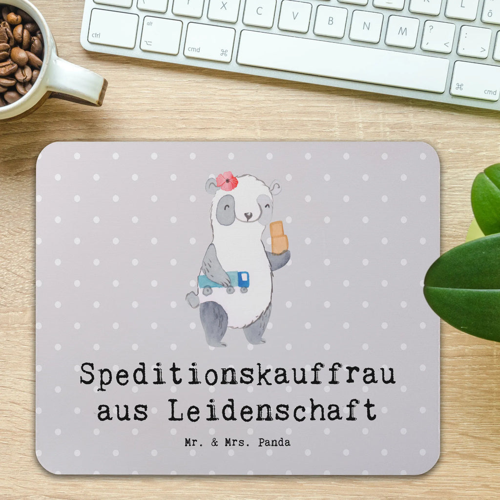 Mauspad Speditionskauffrau aus Leidenschaft Mousepad, Computer zubehör, Büroausstattung, PC Zubehör, Arbeitszimmer, Mauspad, Einzigartiges Mauspad, Designer Mauspad, Mausunterlage, Mauspad Büro, Beruf, Ausbildung, Jubiläum, Abschied, Rente, Kollege, Kollegin, Geschenk, Schenken, Arbeitskollege, Mitarbeiter, Firma, Danke, Dankeschön