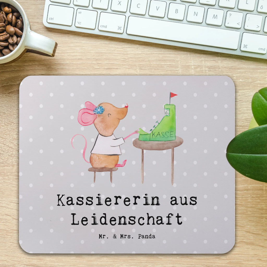 Mauspad Kassiererin aus Leidenschaft Mousepad, Computer zubehör, Büroausstattung, PC Zubehör, Arbeitszimmer, Mauspad, Einzigartiges Mauspad, Designer Mauspad, Mausunterlage, Mauspad Büro, Beruf, Ausbildung, Jubiläum, Abschied, Rente, Kollege, Kollegin, Geschenk, Schenken, Arbeitskollege, Mitarbeiter, Firma, Danke, Dankeschön, Kassiererin, Kassenwartin, Mitarbeiterin Kasse