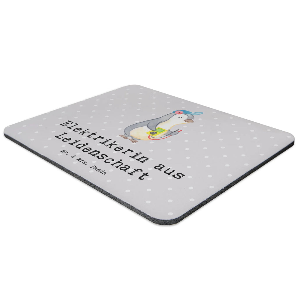 Mauspad Elektrikerin aus Leidenschaft Mousepad, Computer zubehör, Büroausstattung, PC Zubehör, Arbeitszimmer, Mauspad, Einzigartiges Mauspad, Designer Mauspad, Mausunterlage, Mauspad Büro, Beruf, Ausbildung, Jubiläum, Abschied, Rente, Kollege, Kollegin, Geschenk, Schenken, Arbeitskollege, Mitarbeiter, Firma, Danke, Dankeschön, Elektrikerin, Elektronmonteurin, Elektrotechnikerin, Elektroinstallateurin, Elektromeisterin, Gesellenprüfung