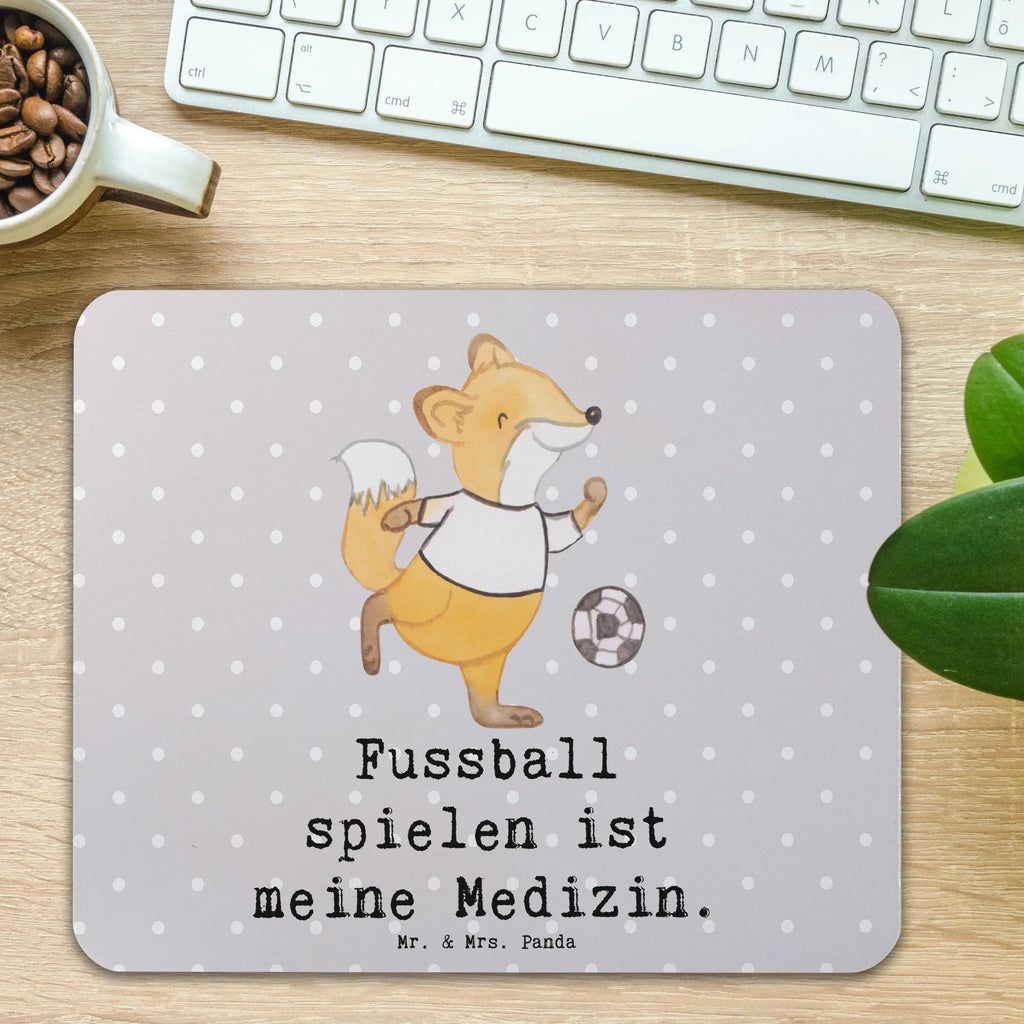 Mauspad Fuchs Fußball spielen Mousepad, Computer zubehör, Büroausstattung, PC Zubehör, Arbeitszimmer, Mauspad, Einzigartiges Mauspad, Designer Mauspad, Mausunterlage, Mauspad Büro, Geschenk, Sport, Sportart, Hobby, Schenken, Danke, Dankeschön, Auszeichnung, Gewinn, Sportler, Fußball, Soccer, Fußballer, Bolzen, Bolzplatz, Fußballerin